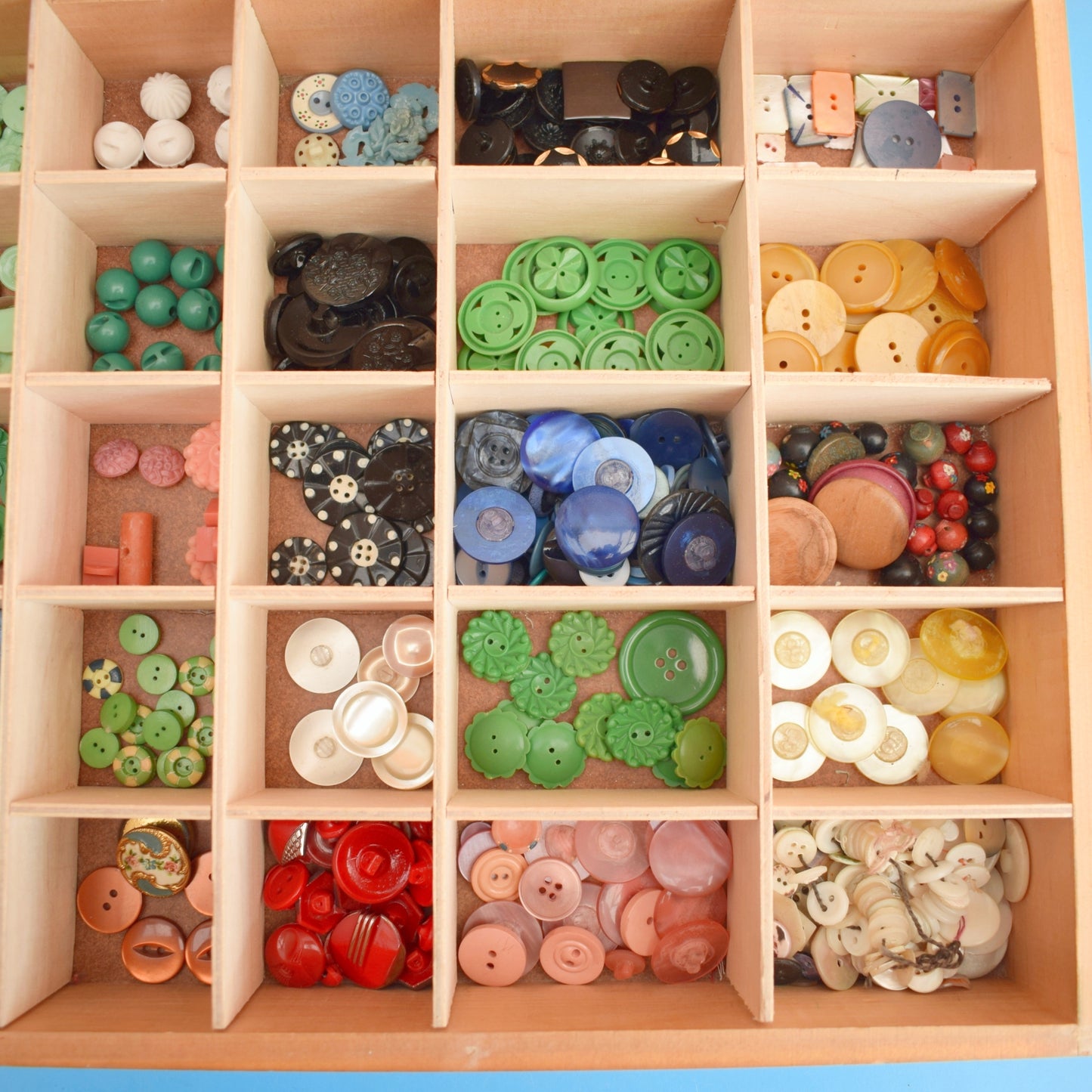 Vintage 1960s Crescent Haberdashery Button Box - Retail