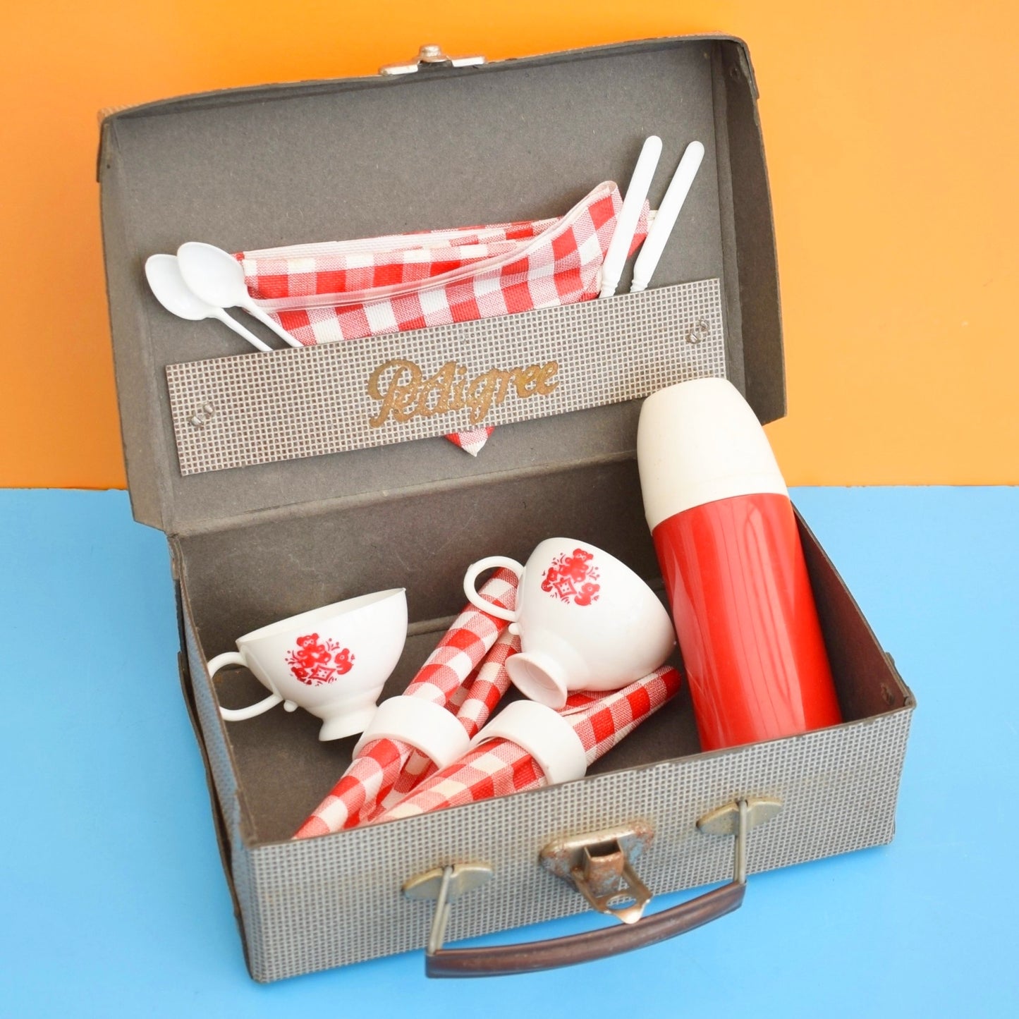 Vintage 1960s Rare Dolls Picnic Set - Pedigree .