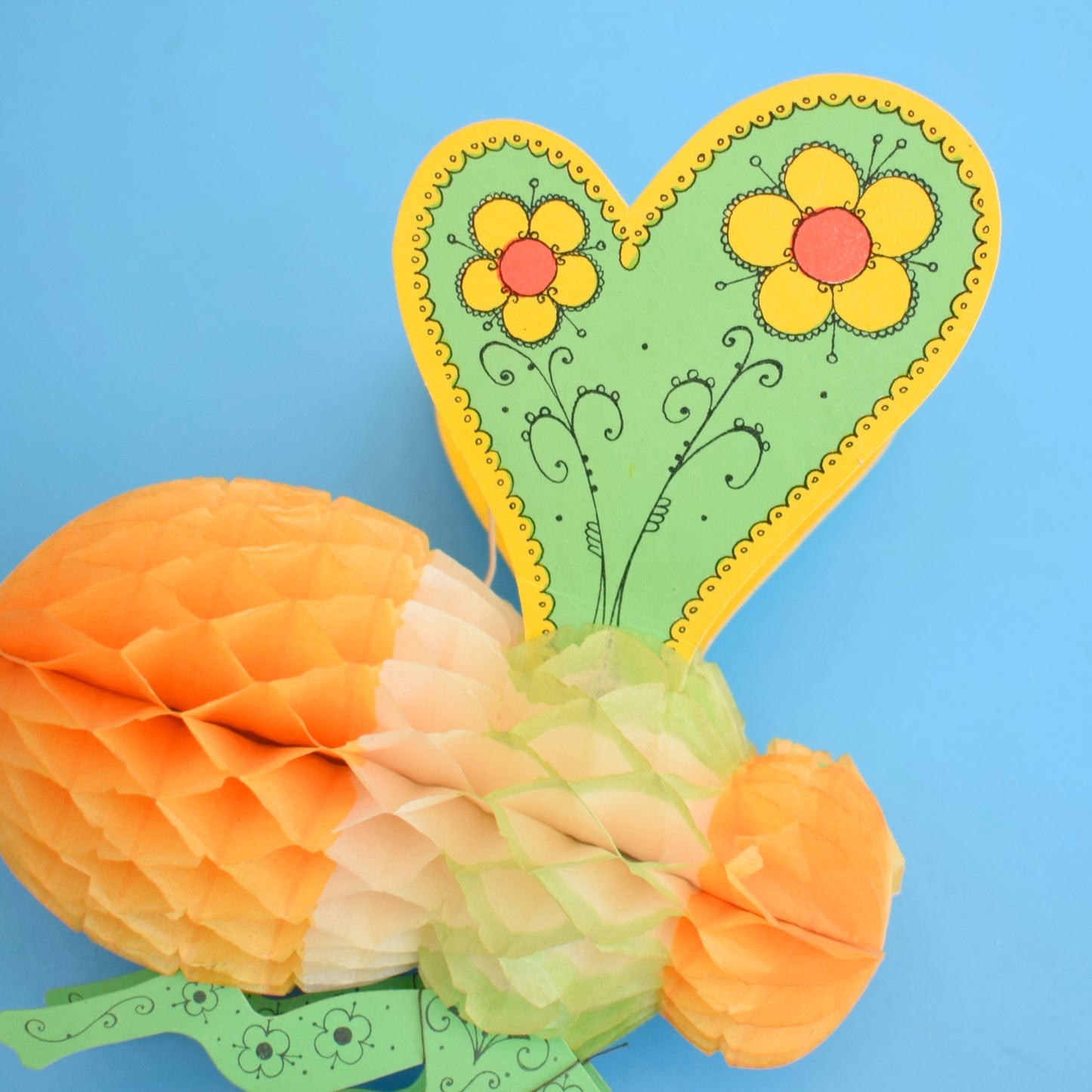 Vintage 1970s Honeycomb Bee / Fish - Denmark - Flower Power