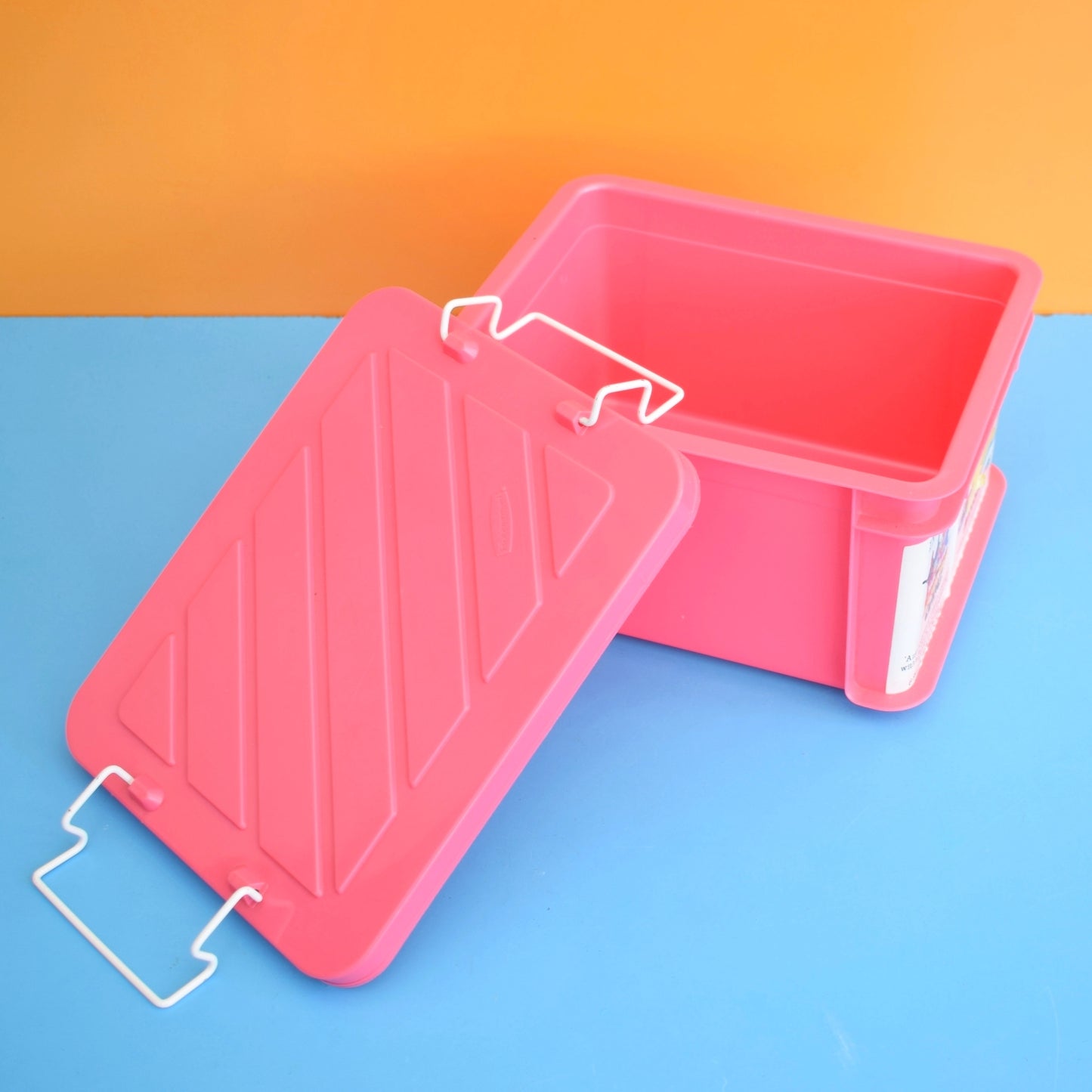 Vintage 1980s Storage Box - Rubbermaid - Pink