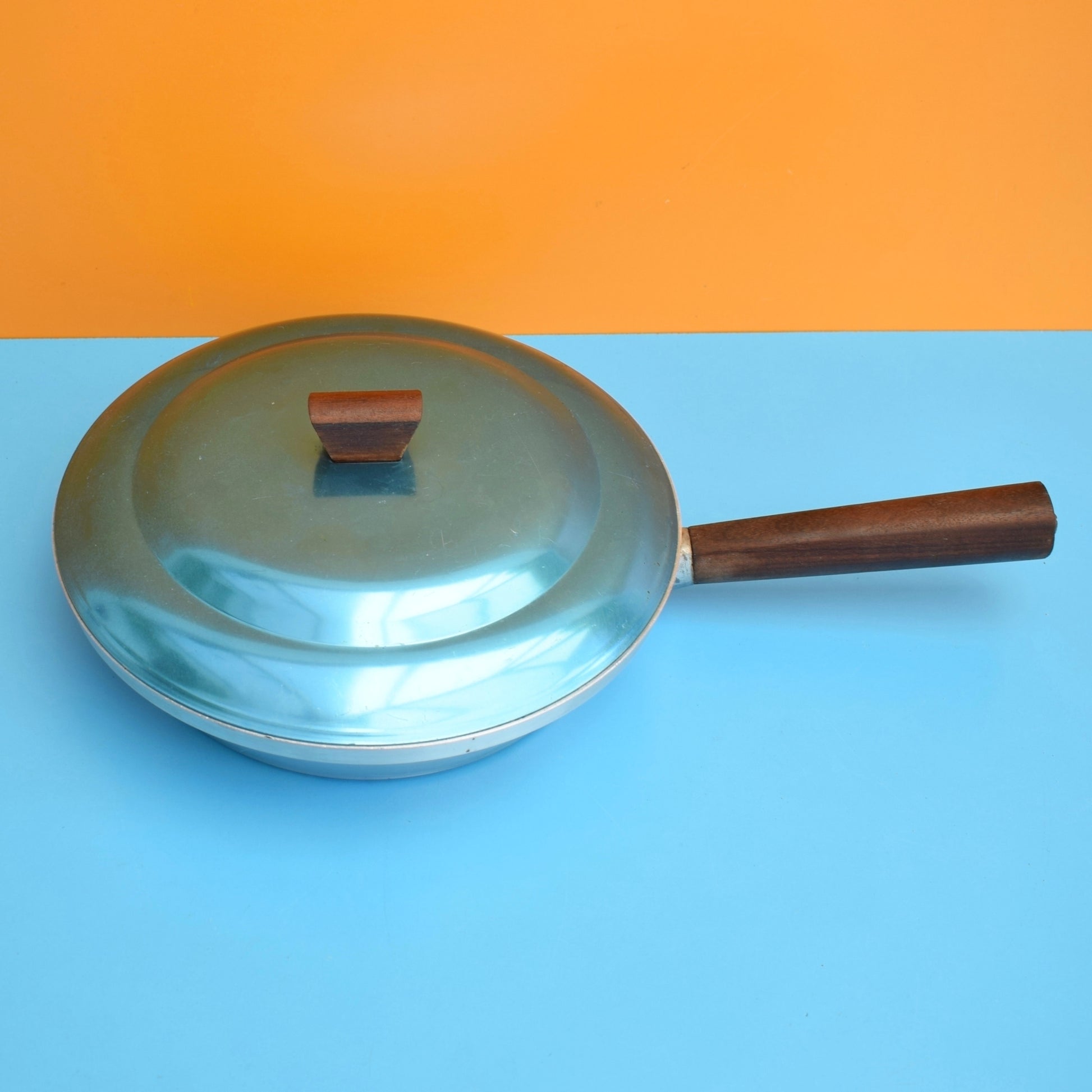Vintage 1960s Egg Poacher / Saucepan - Anodised Aluminium / Plastic by Vintage