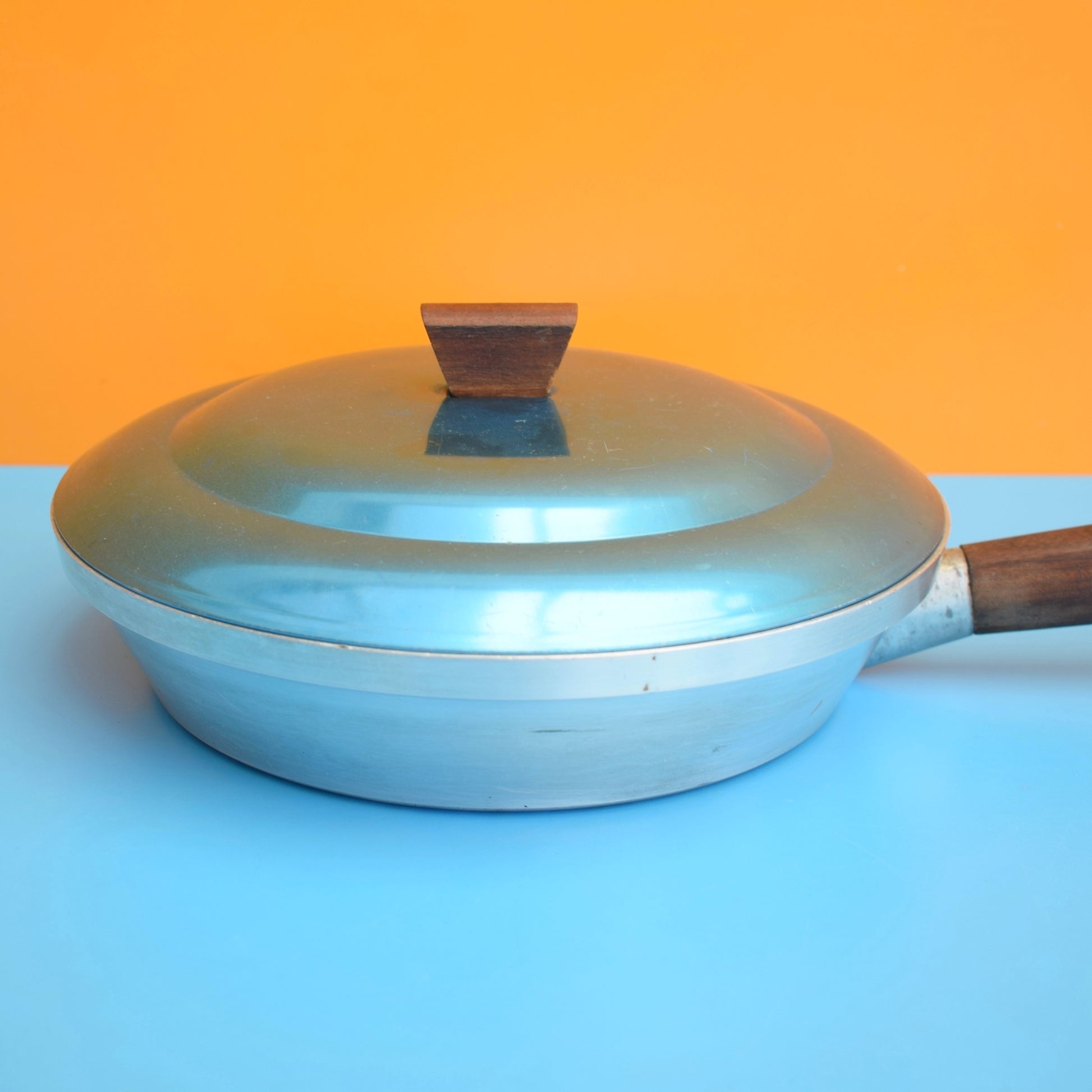 Vintage 1960s Egg Poacher / Saucepan - Anodised Aluminium / Plastic by Vintage