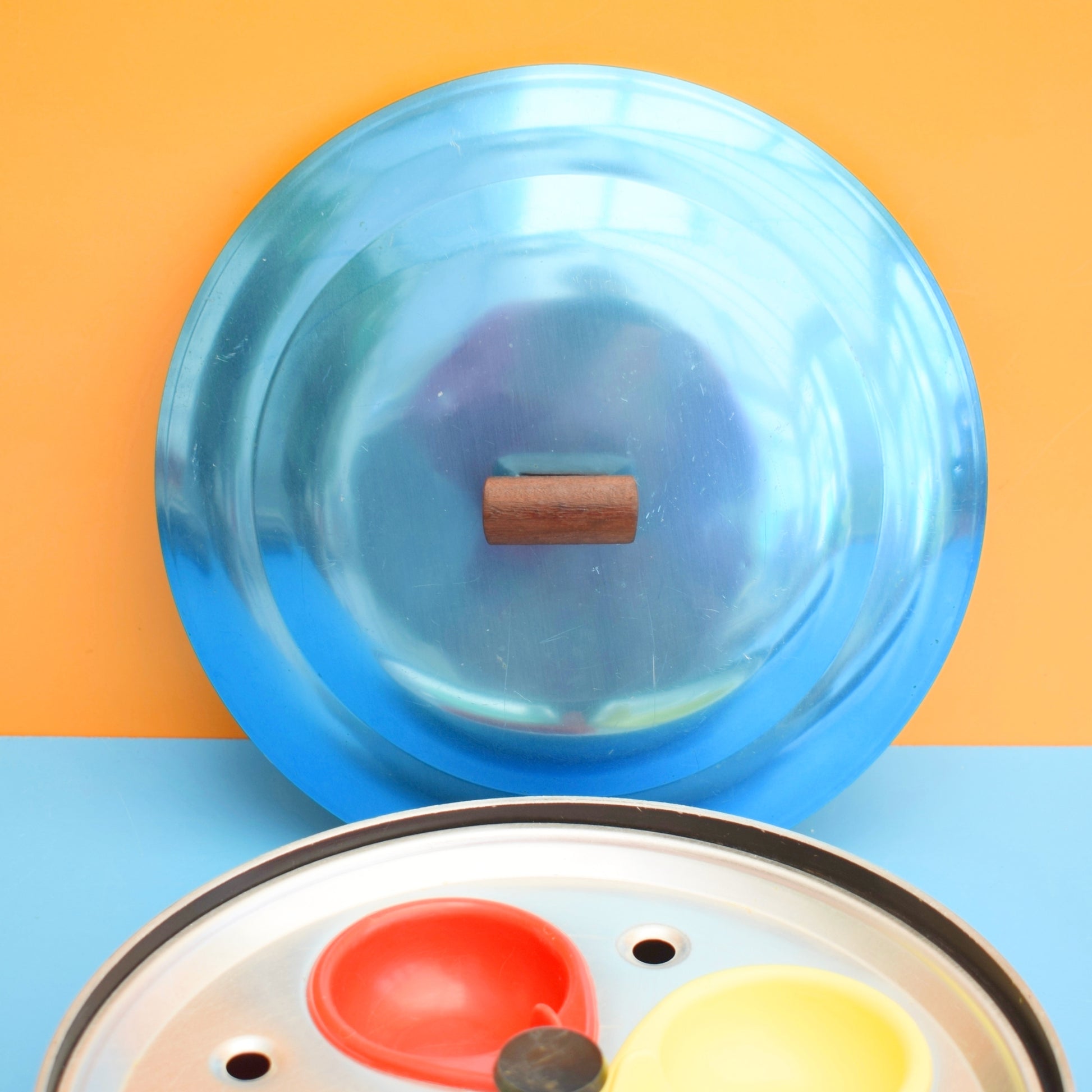 Vintage 1960s Egg Poacher / Saucepan - Anodised Aluminium / Plastic by Vintage