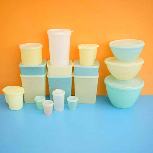 Vintage 1960s Plastic Tupperware Lidded Containers - Pastel Colours