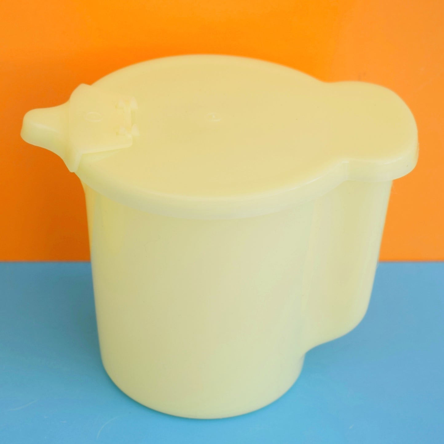 Vintage 1960s Plastic Tupperware Lidded Containers - Pastel Colours