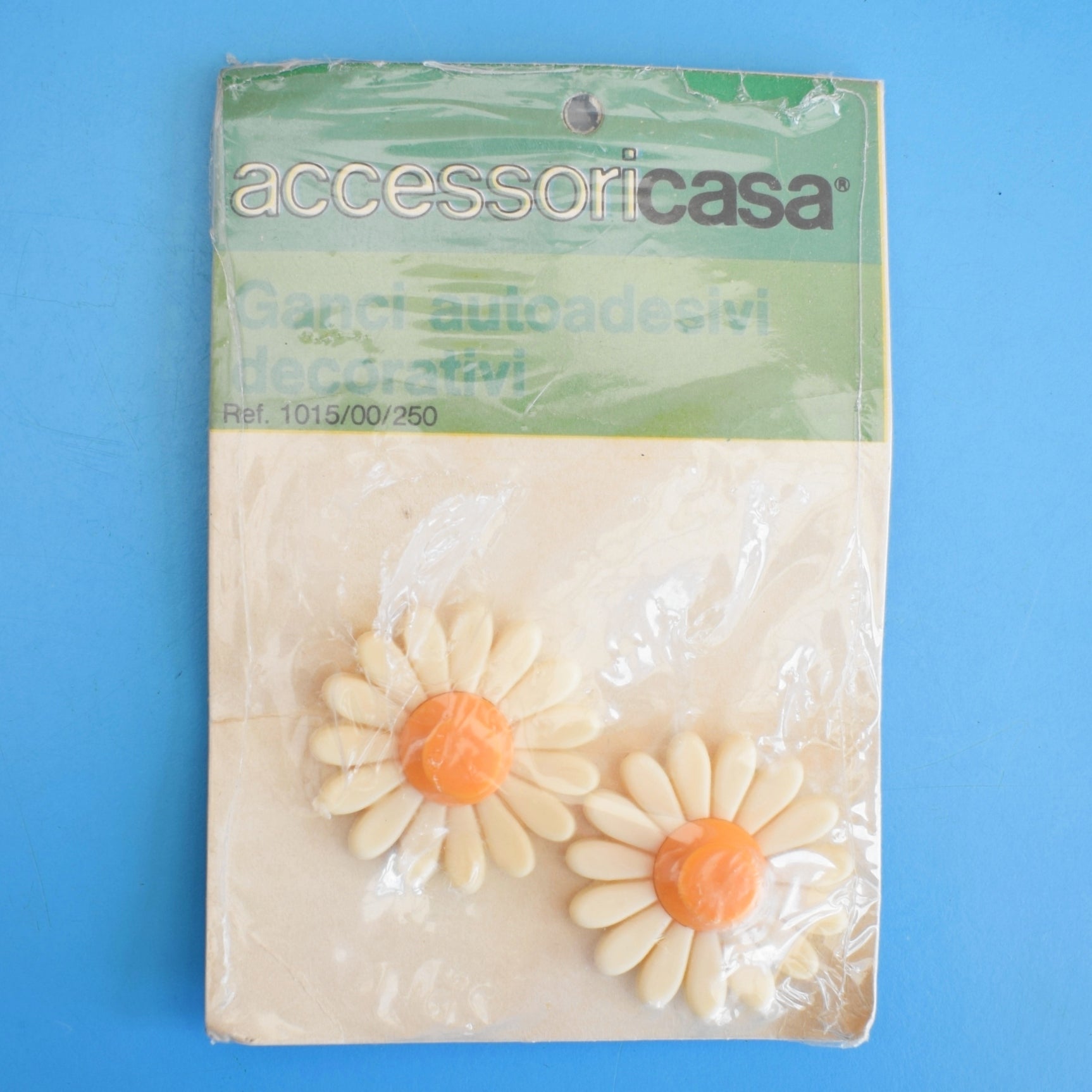 Vintage 1970s Plastic Flower Power Daisy Hooks - Unused by Pineapple Retro
