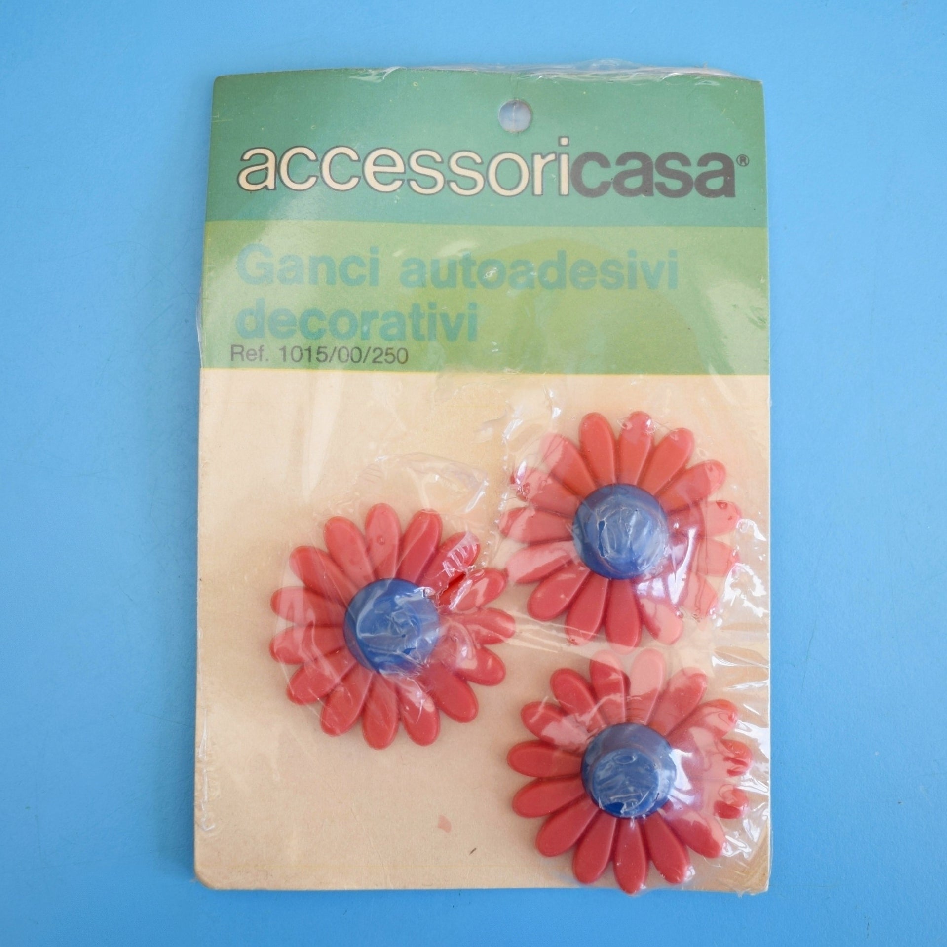 Vintage 1970s Plastic Flower Power Daisy Hooks - Unused by Pineapple Retro