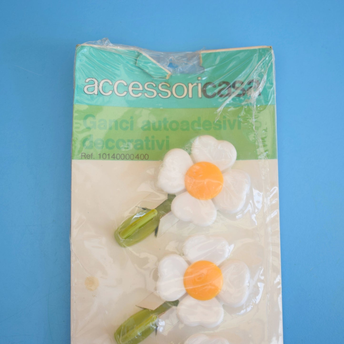 Vintage 1970s Plastic Flower Power Daisy Hooks - Unused by Pineapple Retro