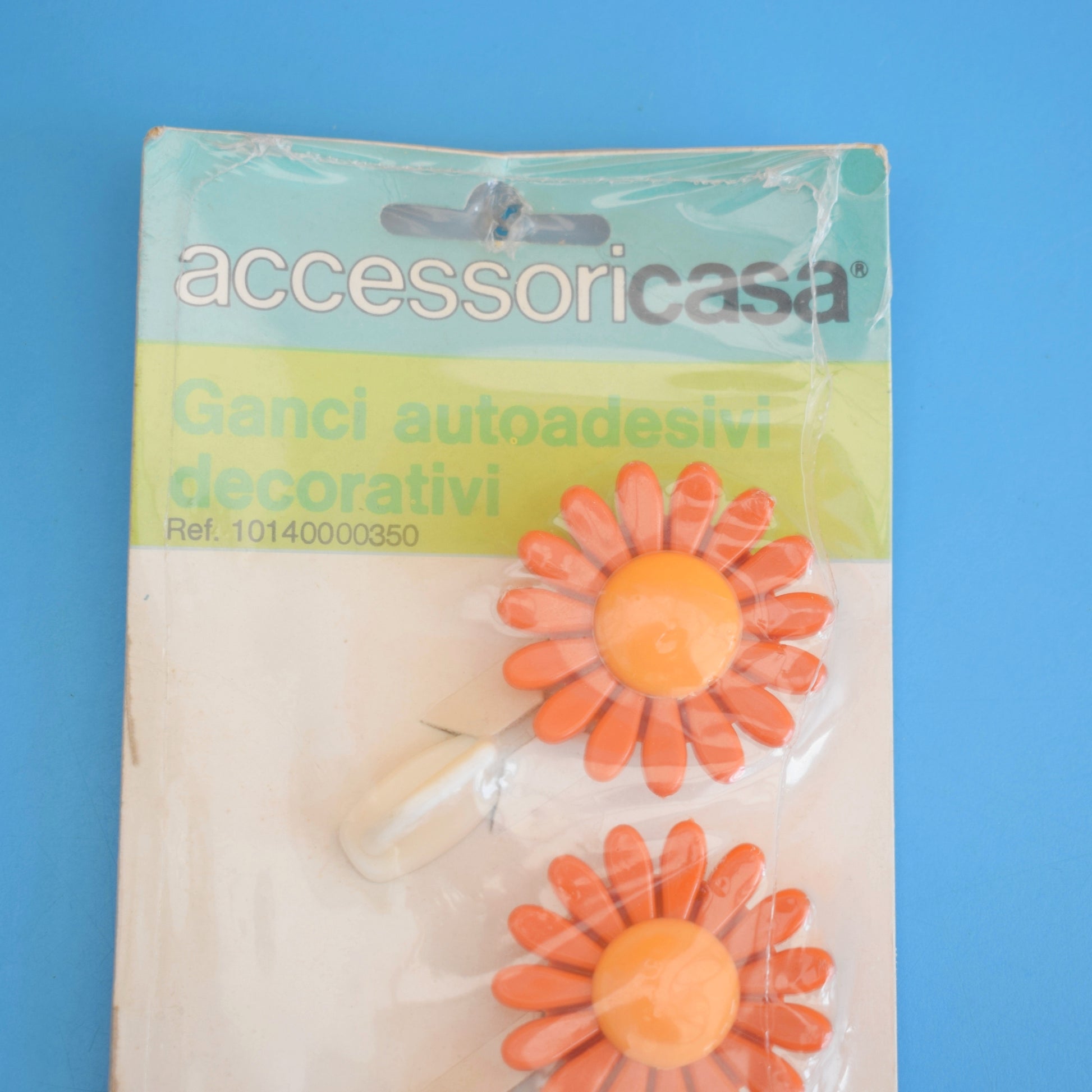 Vintage 1970s Plastic Flower Power Daisy Hooks - Unused by Pineapple Retro