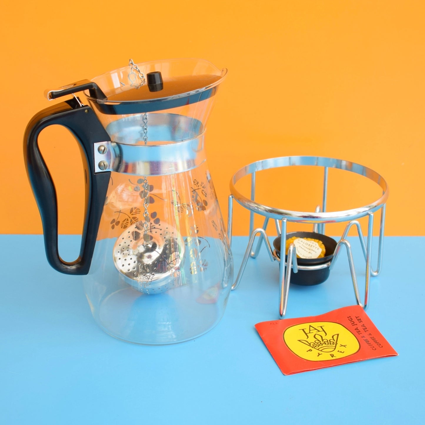 Vintage 1960s Coffee & Tea Maker Set - Pyrex - Silver Clover Leaves