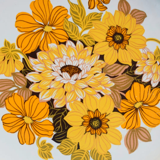 Vintage 1970s Pie / Flan Dish - Flower Power - yellow