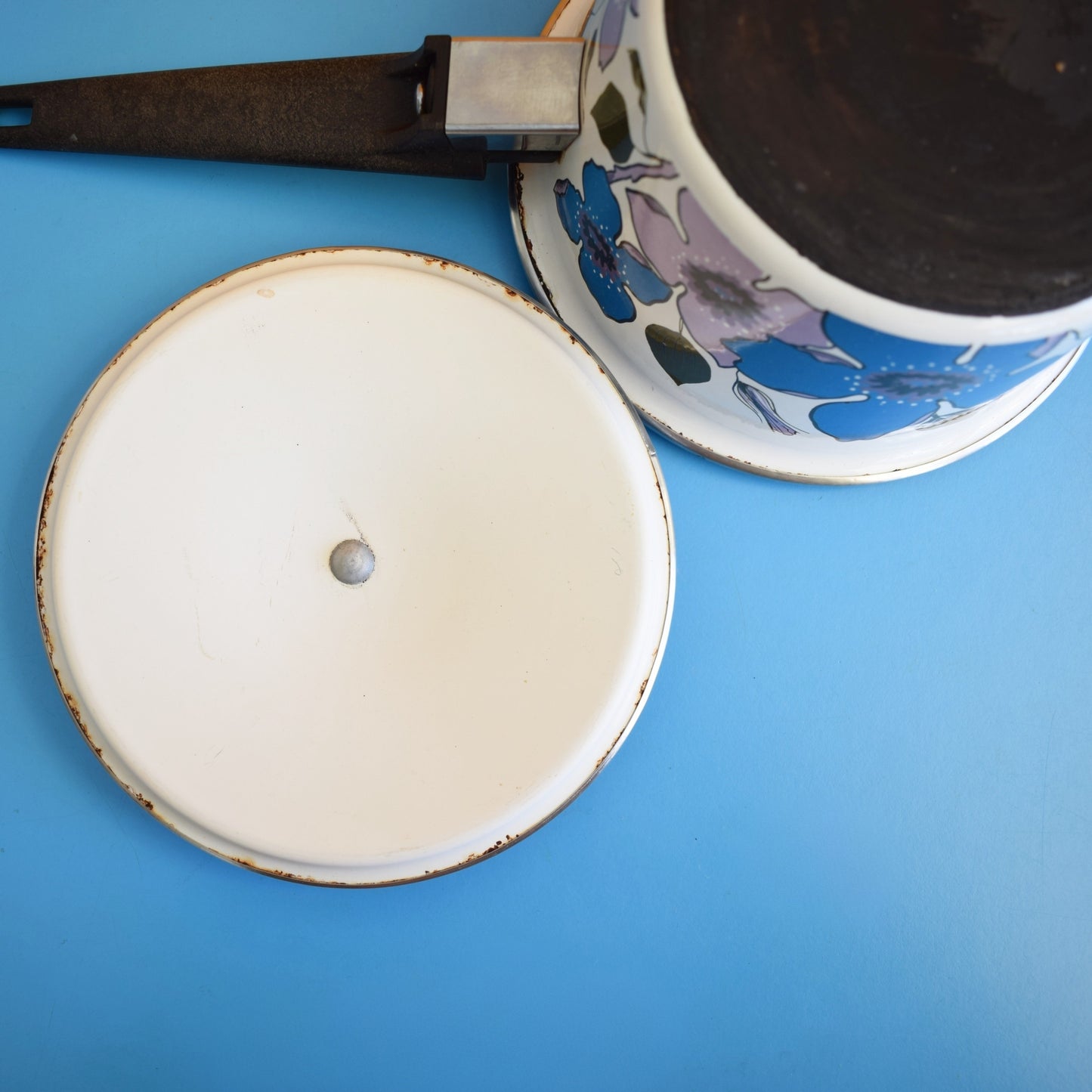 Vintage 1960s Judge Enamel Saucepans - Flower Power - Blue & Purple by Vintage