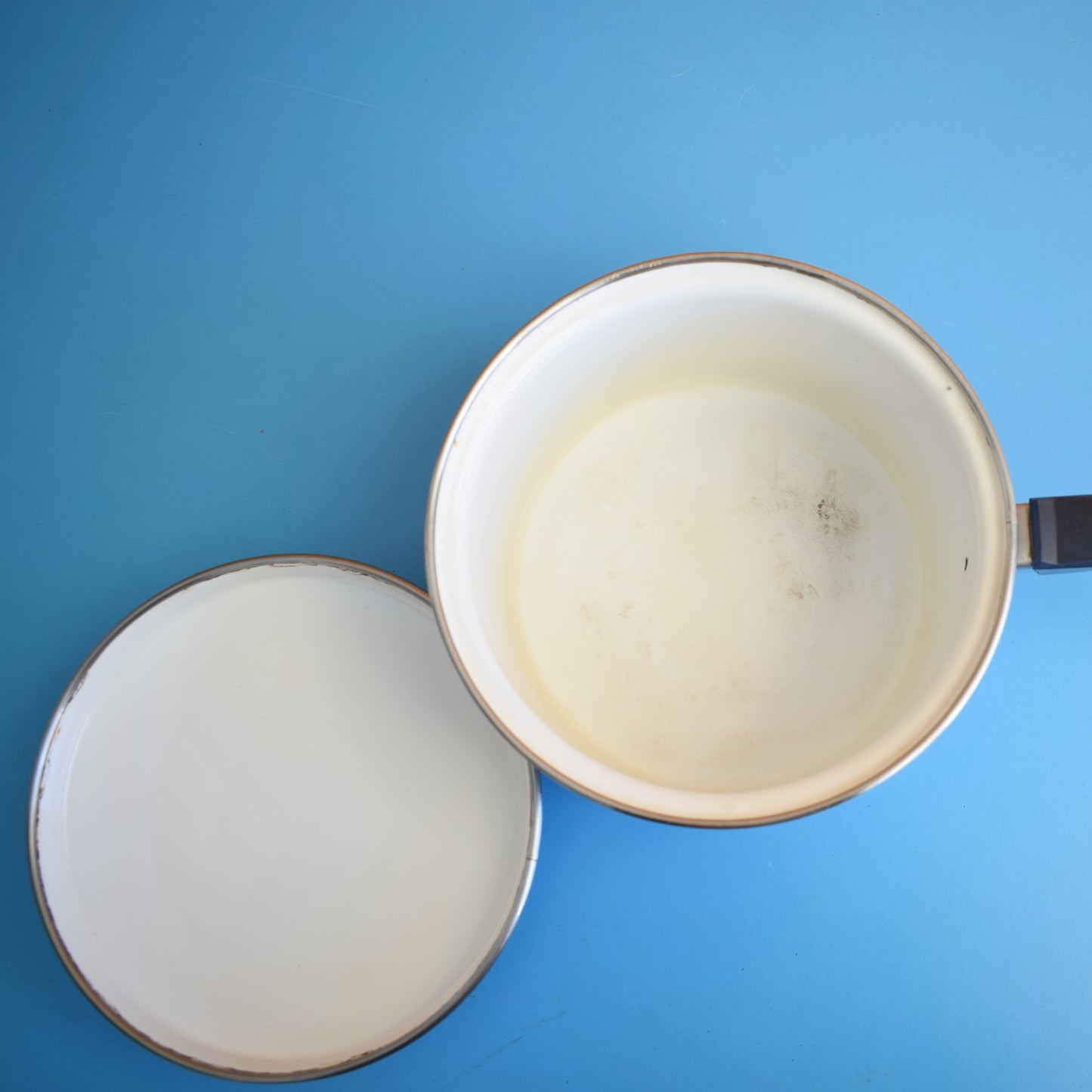 Vintage 1960s Swan Enamel Saucepan - Flower Power - Blue by Vintage