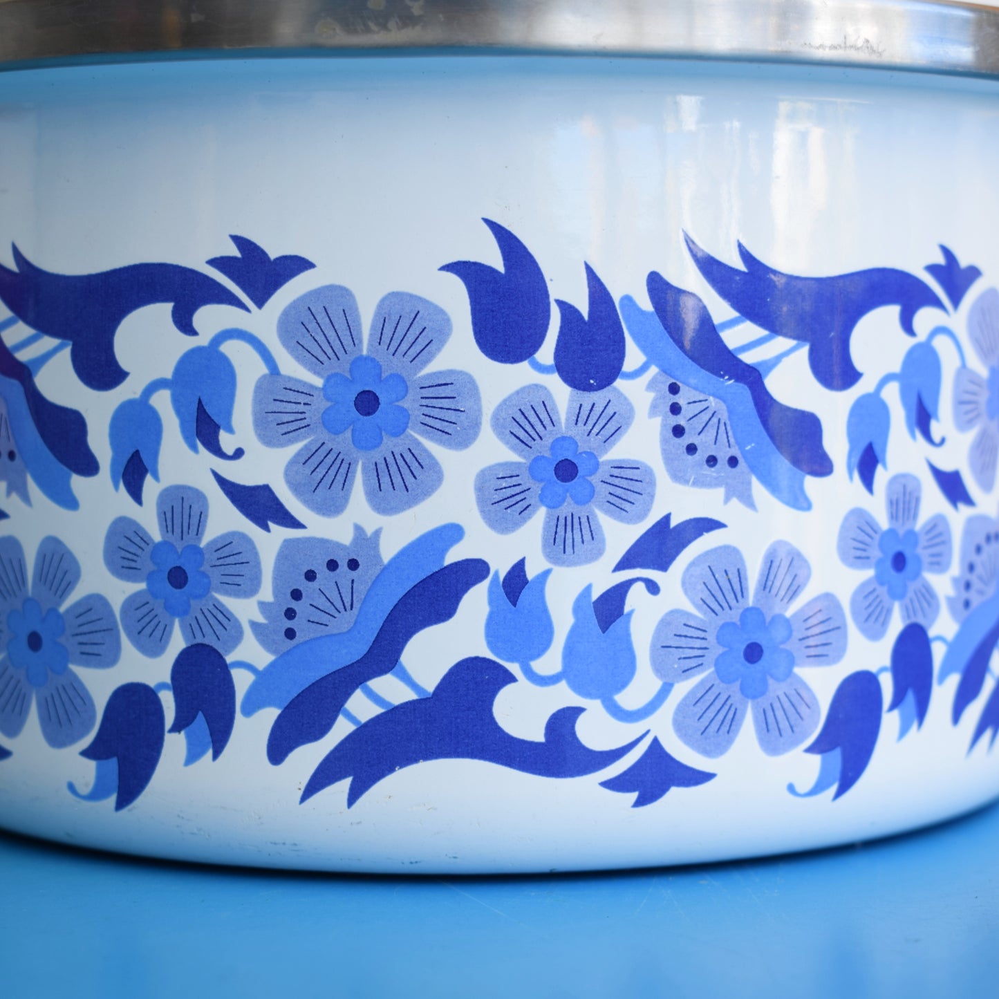 Vintage 1960s Swan Enamel Saucepan - Flower Power - Blue by Vintage
