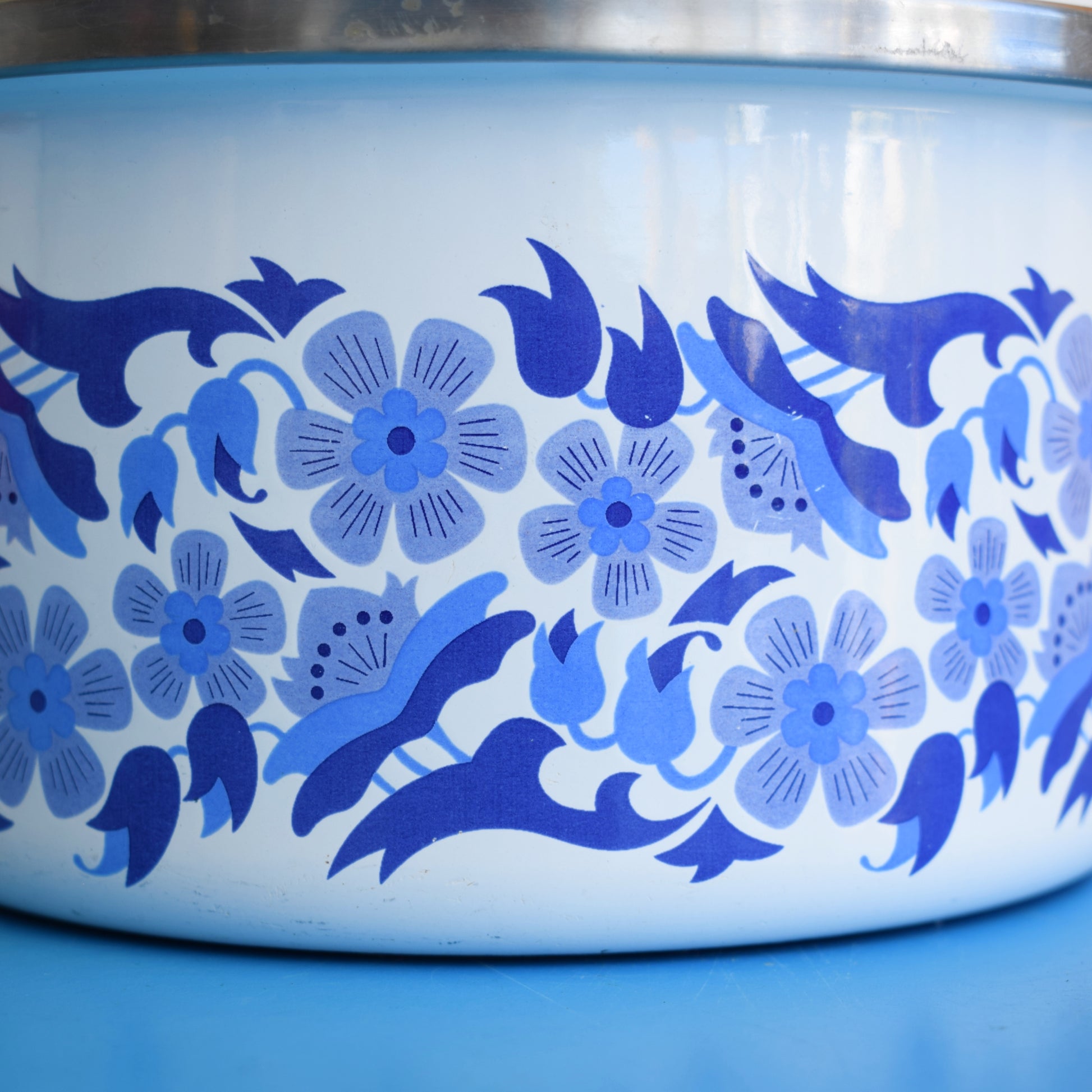 Vintage 1960s Swan Enamel Saucepan - Flower Power - Blue by Vintage