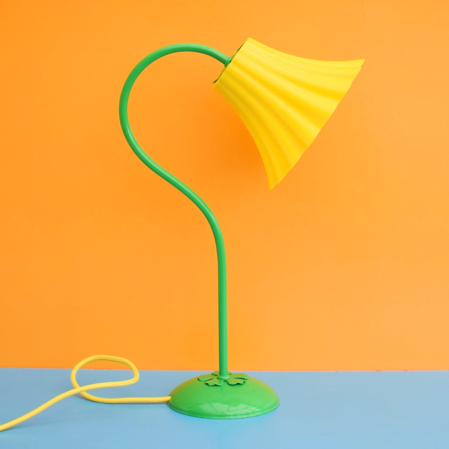 Vintage 1980s Flower Lamp & Shade - Yellow & Green