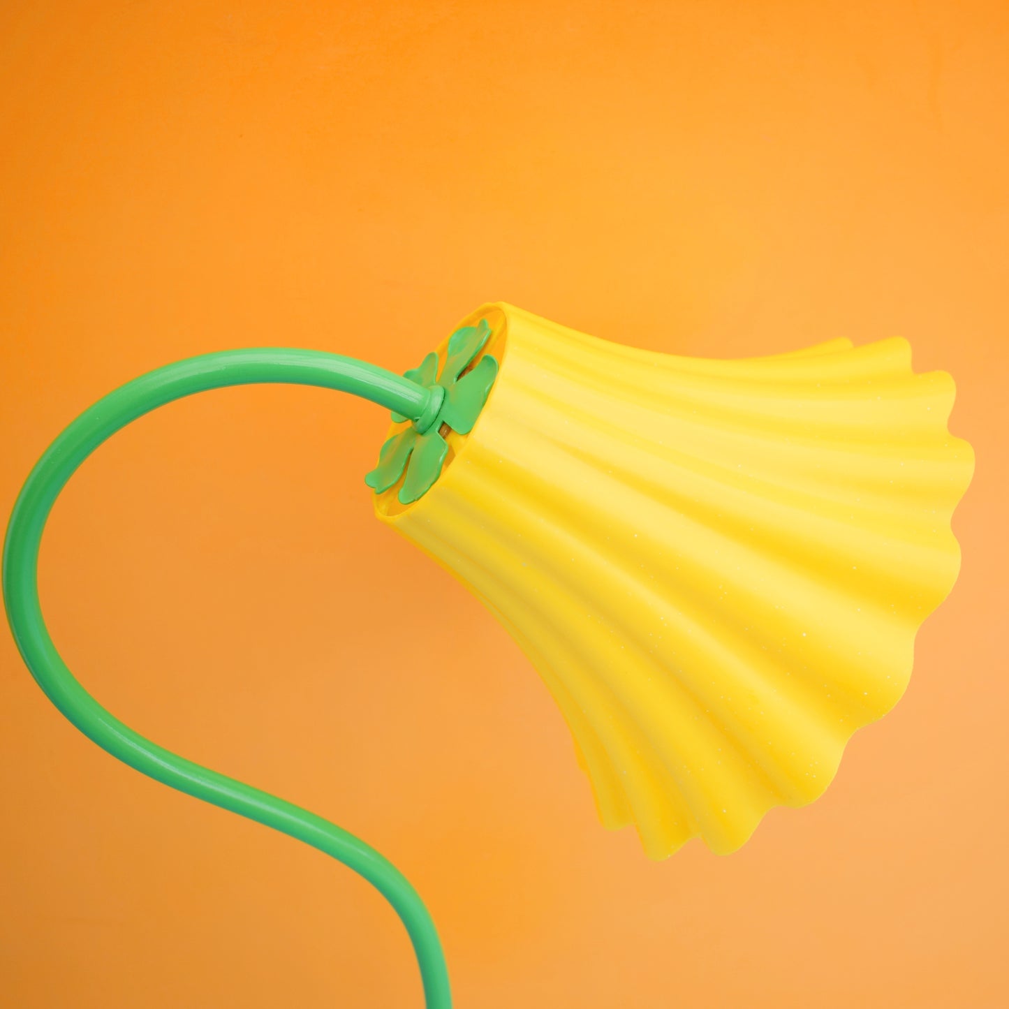 Vintage 1980s Flower Lamp & Shade - Yellow & Green