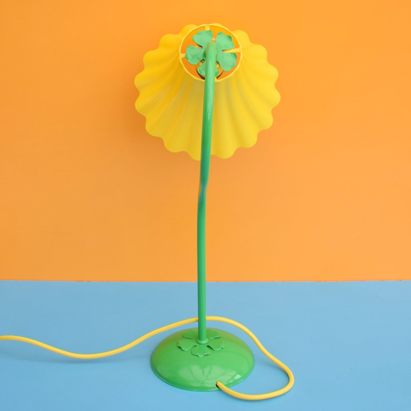 Vintage 1980s Flower Lamp & Shade - Yellow & Green