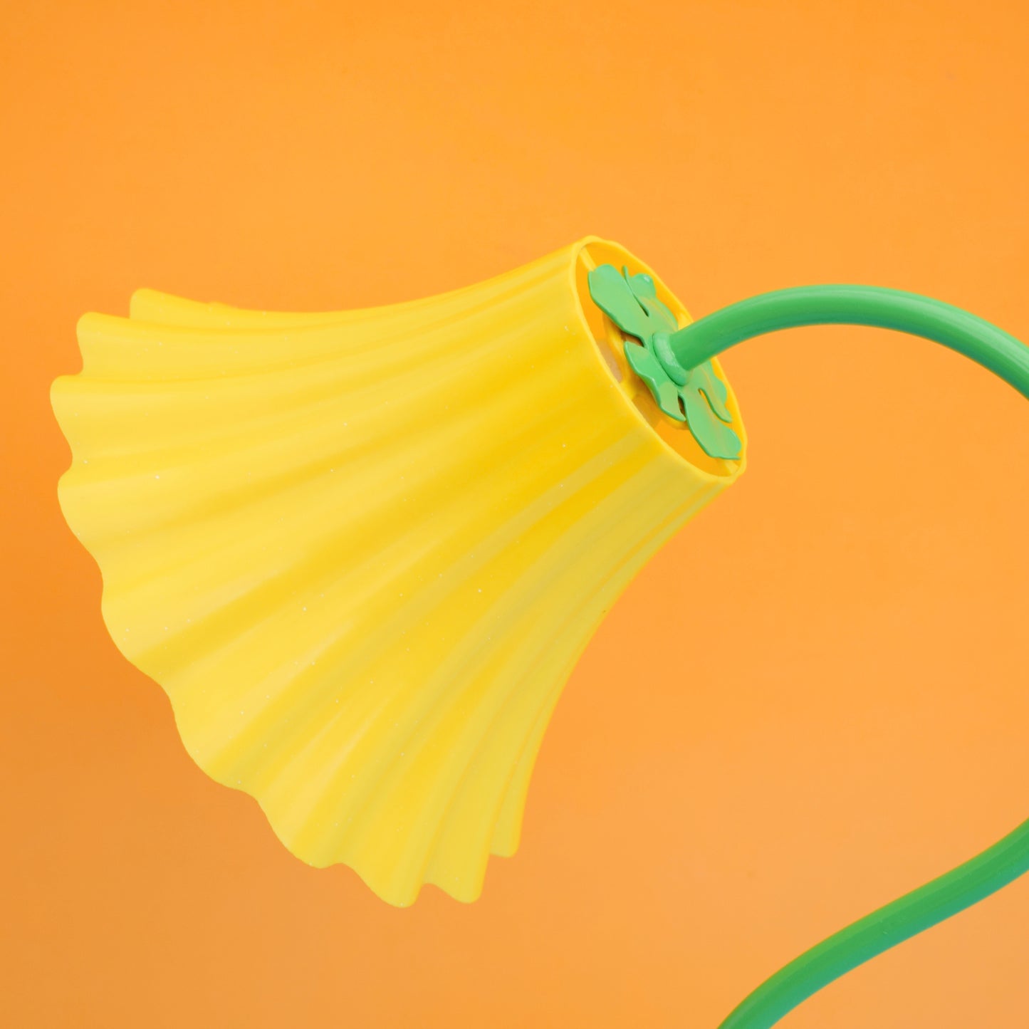 Vintage 1980s Flower Lamp & Shade - Yellow & Green