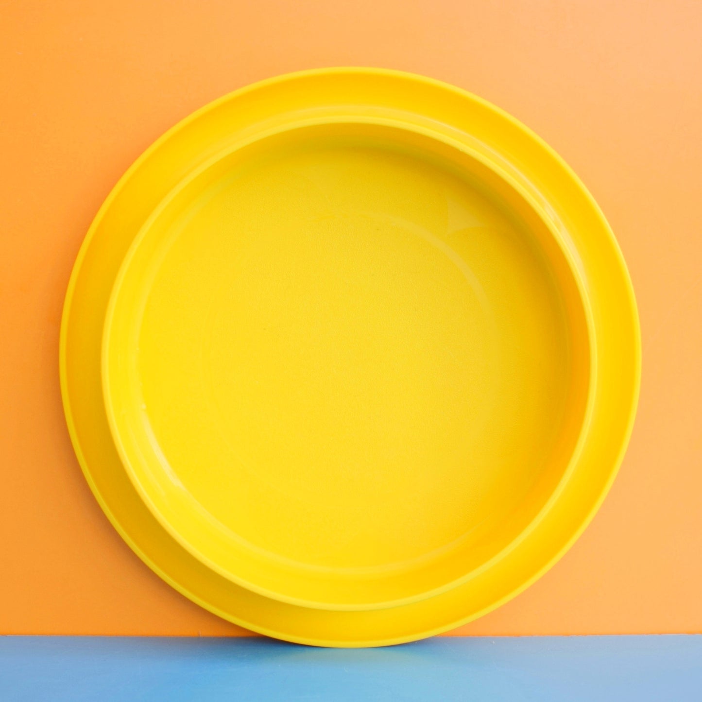 Vintage 1970s Tupperware Bowl With Lip - Yellow Flower