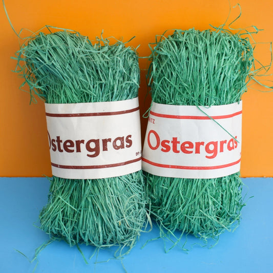 Vintage 1970s Paper Straw Decoration - Green