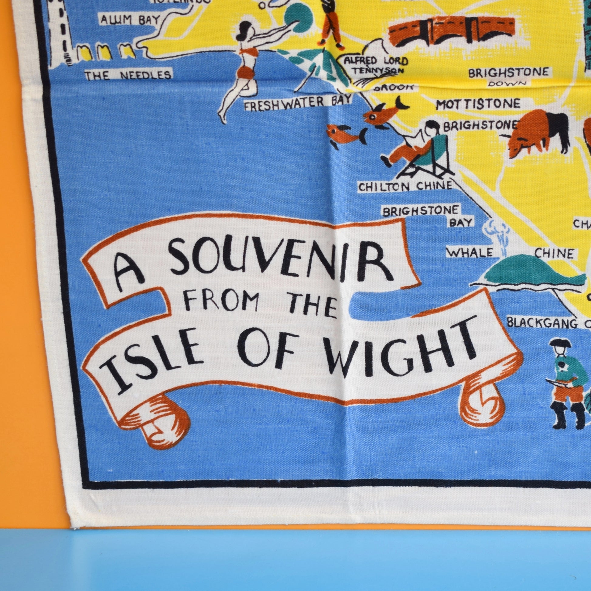 Vintage 1970s Tea Towel - Hampshire / Isle Of Wight by Vintage