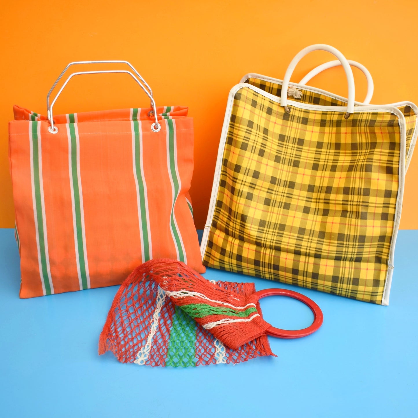 Vintage 1960s Shopping Bags - Woven / Vinyl