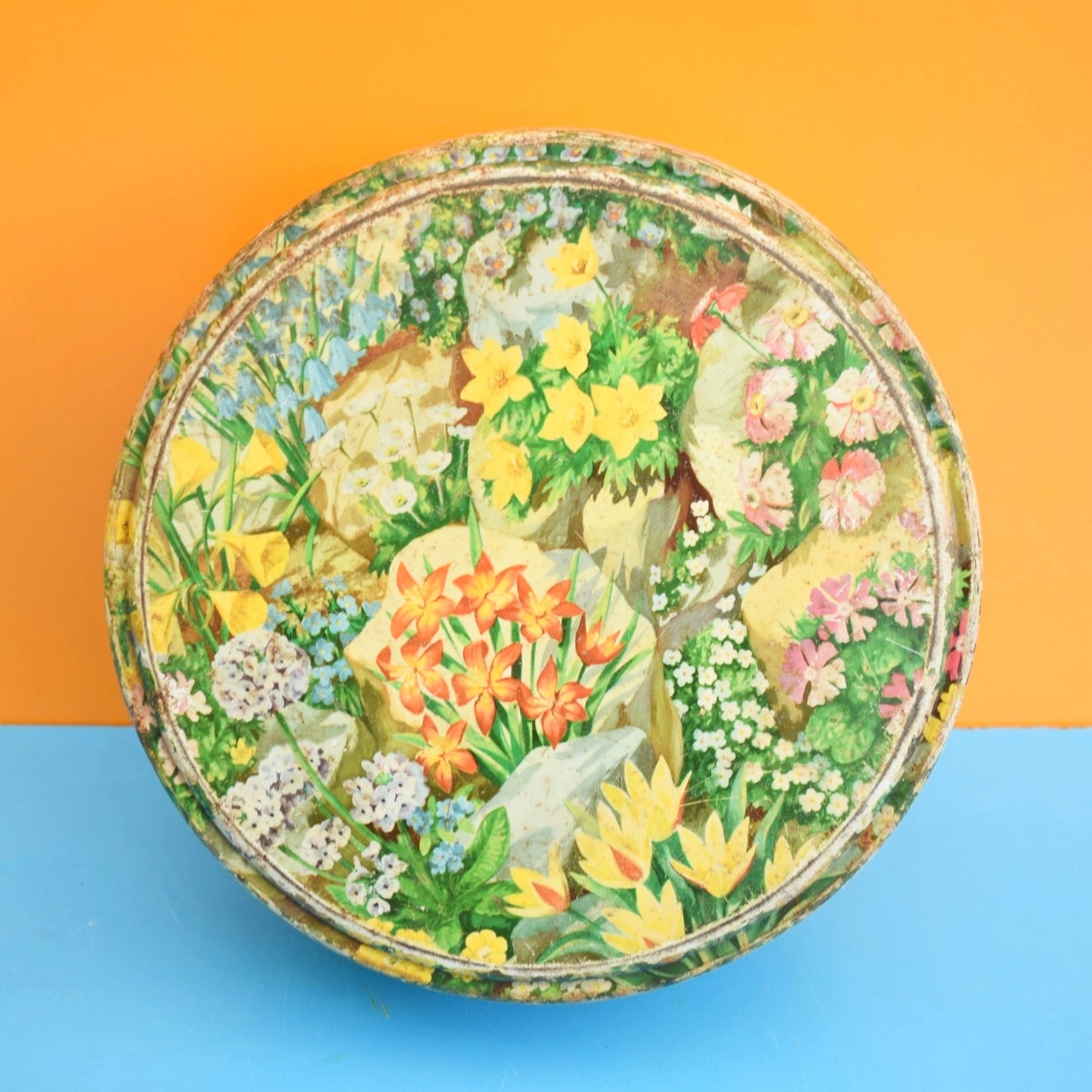 Vintage 1950s Metal Tin - Rockery Flowers - Huntley & Palmers