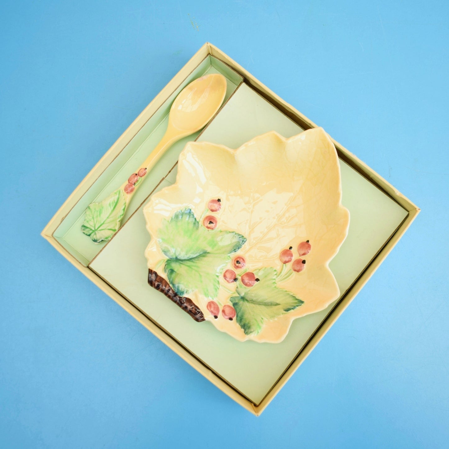 Vintage 1940s Carlton Ware Redcurrant Dish & Spoon- Boxed