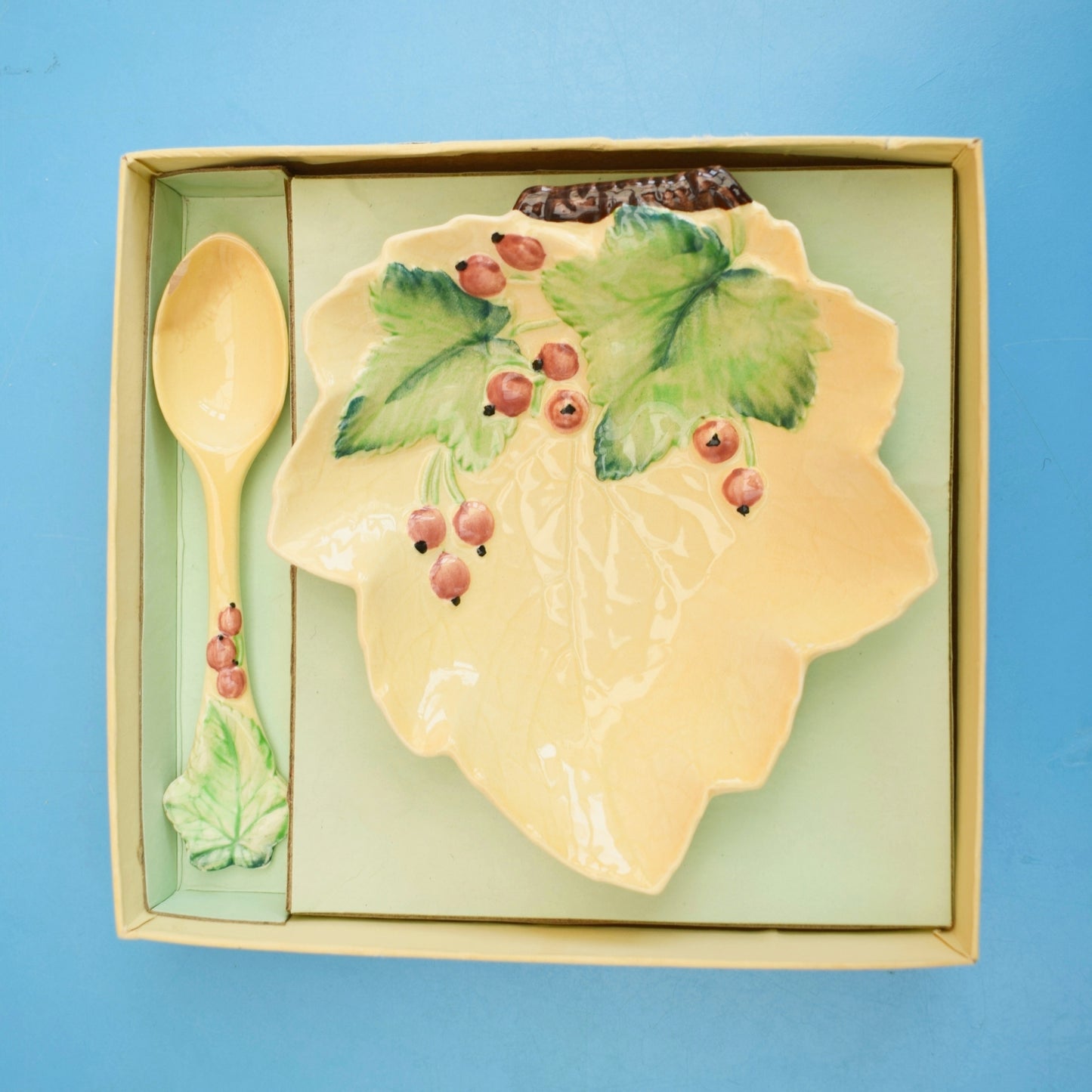 Vintage 1940s Carlton Ware Redcurrant Dish & Spoon- Boxed