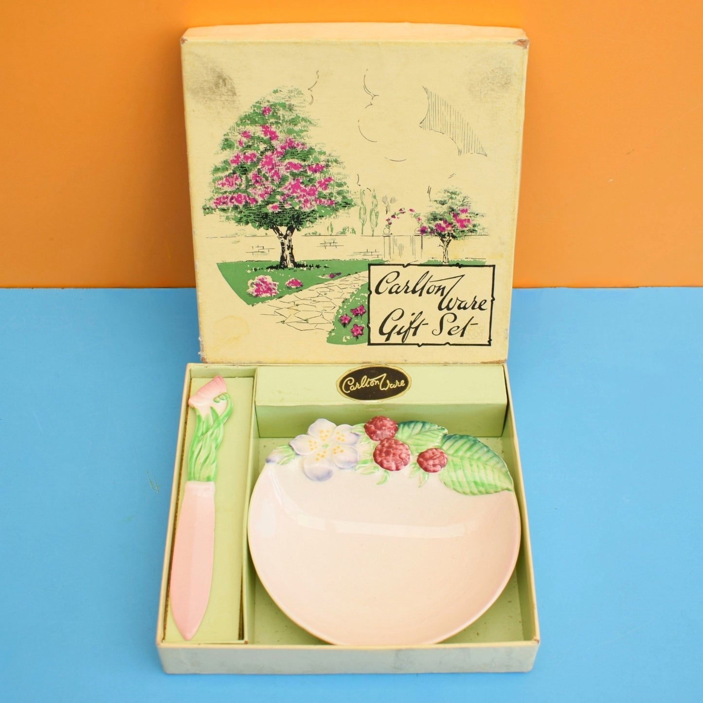 Vintage 1940s Carlton Ware Raspberry Dish & Knife - Boxed