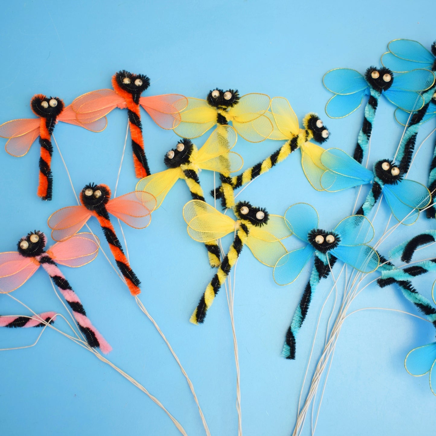 Vintage 1970s Kitsch Pipe Cleaner Dragonflies x21 by Vintage