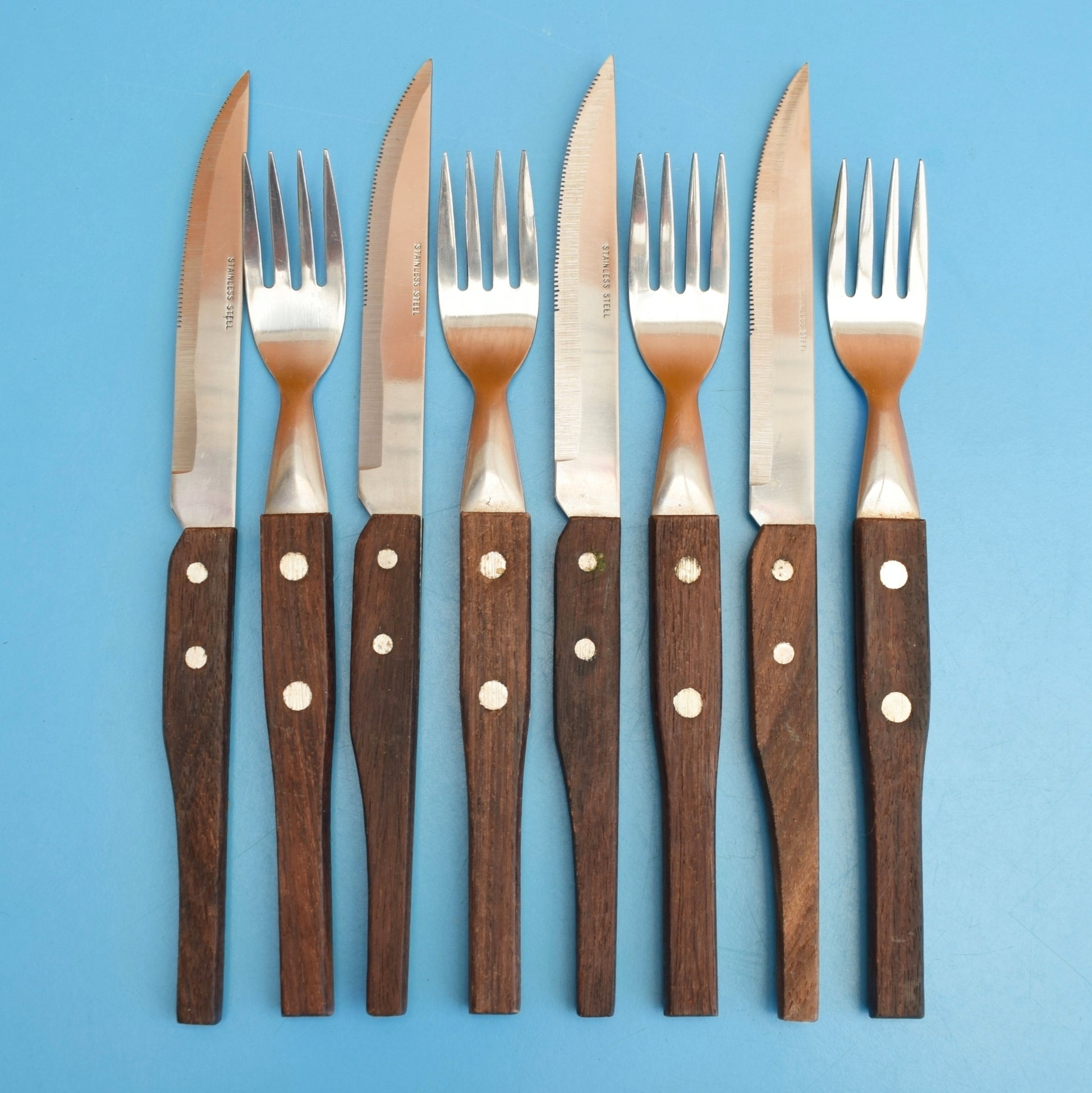 Vintage 1960s Rosewood / Stainless Steak Set x4 by Vintage