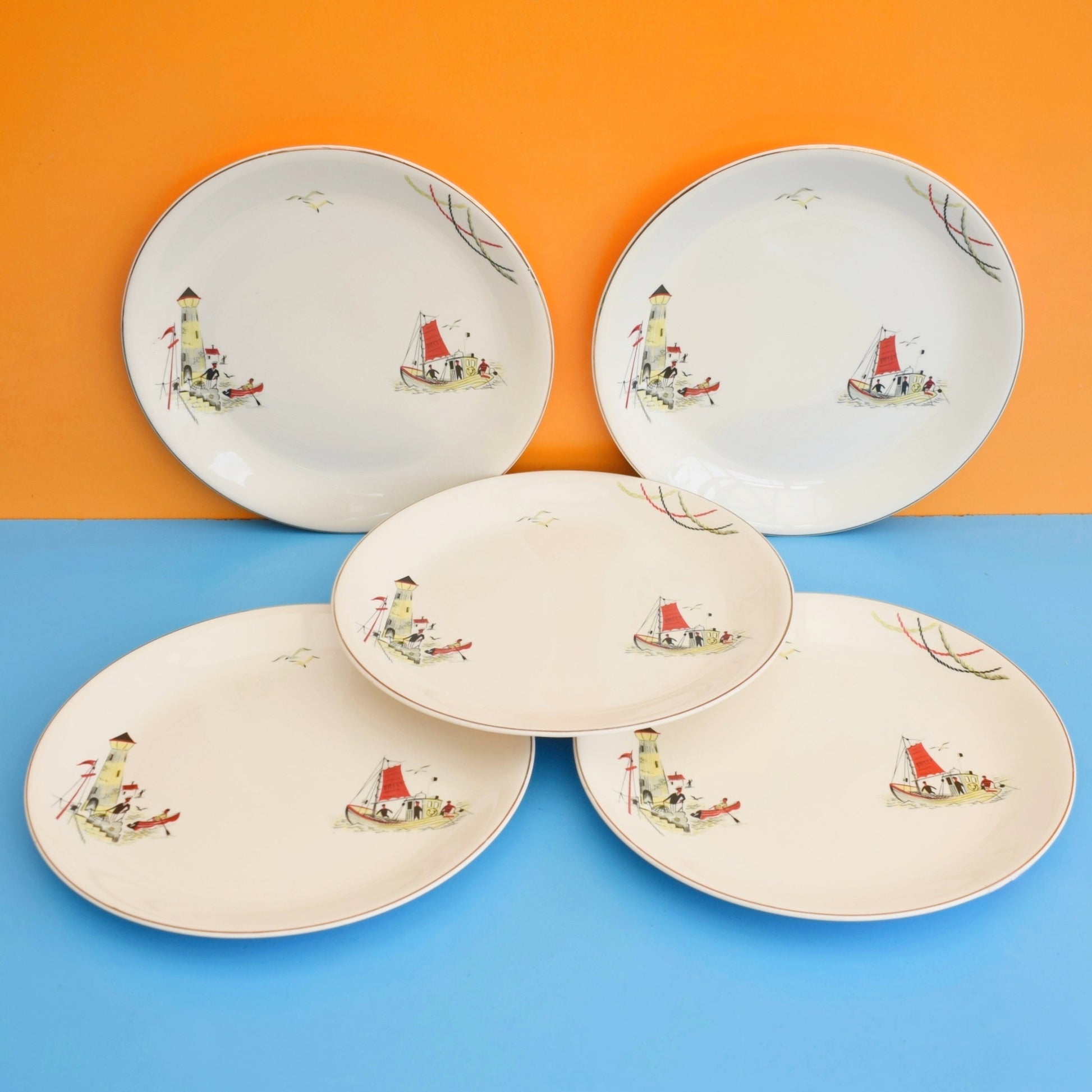 Vintage 1950s Kitsch Alfred Meakin Dinner Plates - St Ives by Vintage
