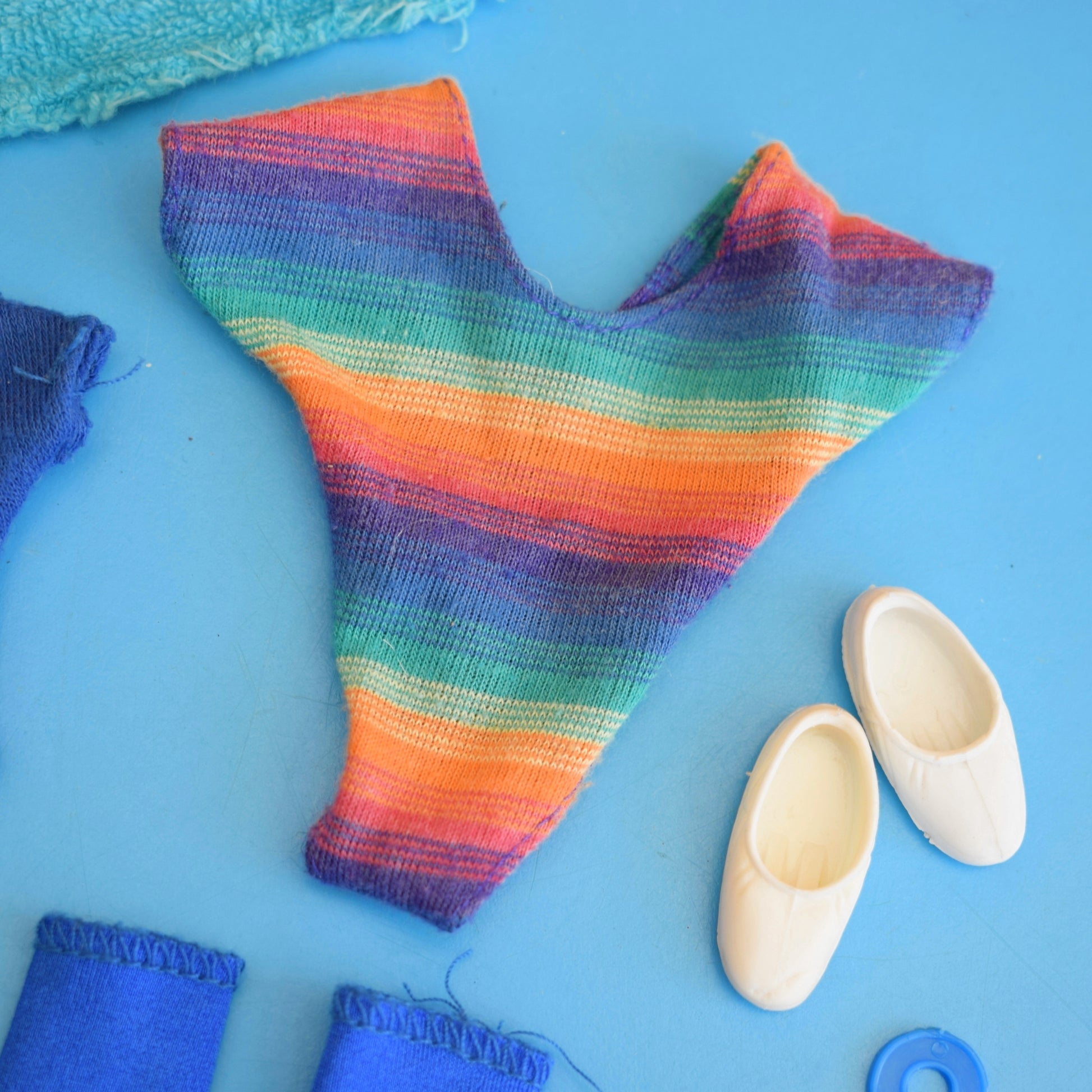 Vintage 1980s Sindy Gym Outfit - Pink / Yellow or Blue/Rainbow by Pineapple Retro
