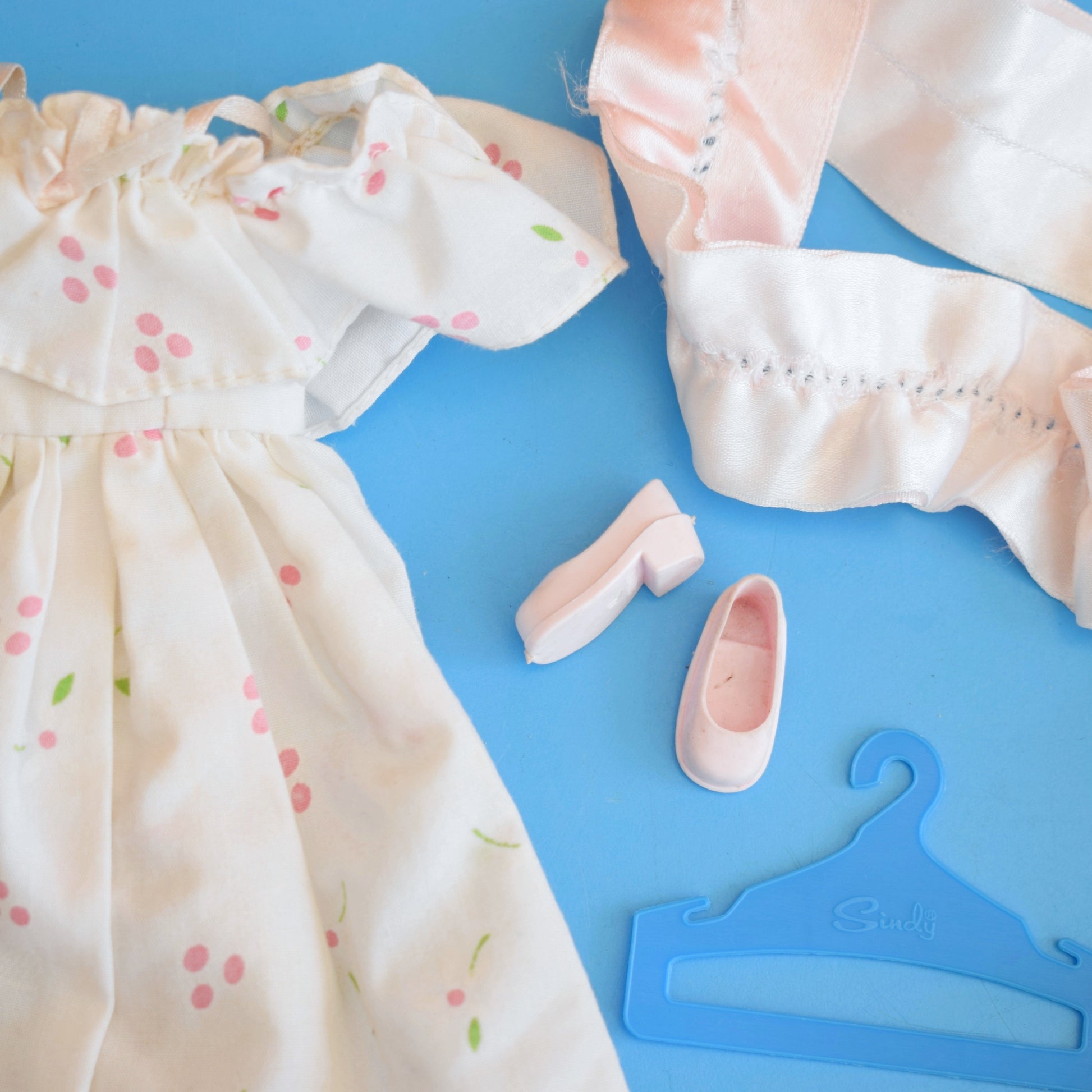 Vintage 1980s Sindy Dress - 1st Romance by Pineapple Retro