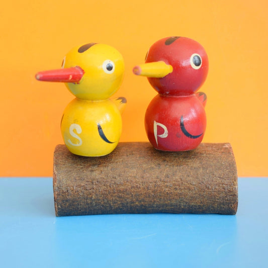 Vintage 1960s Salt & Pepper - Birds On A Log