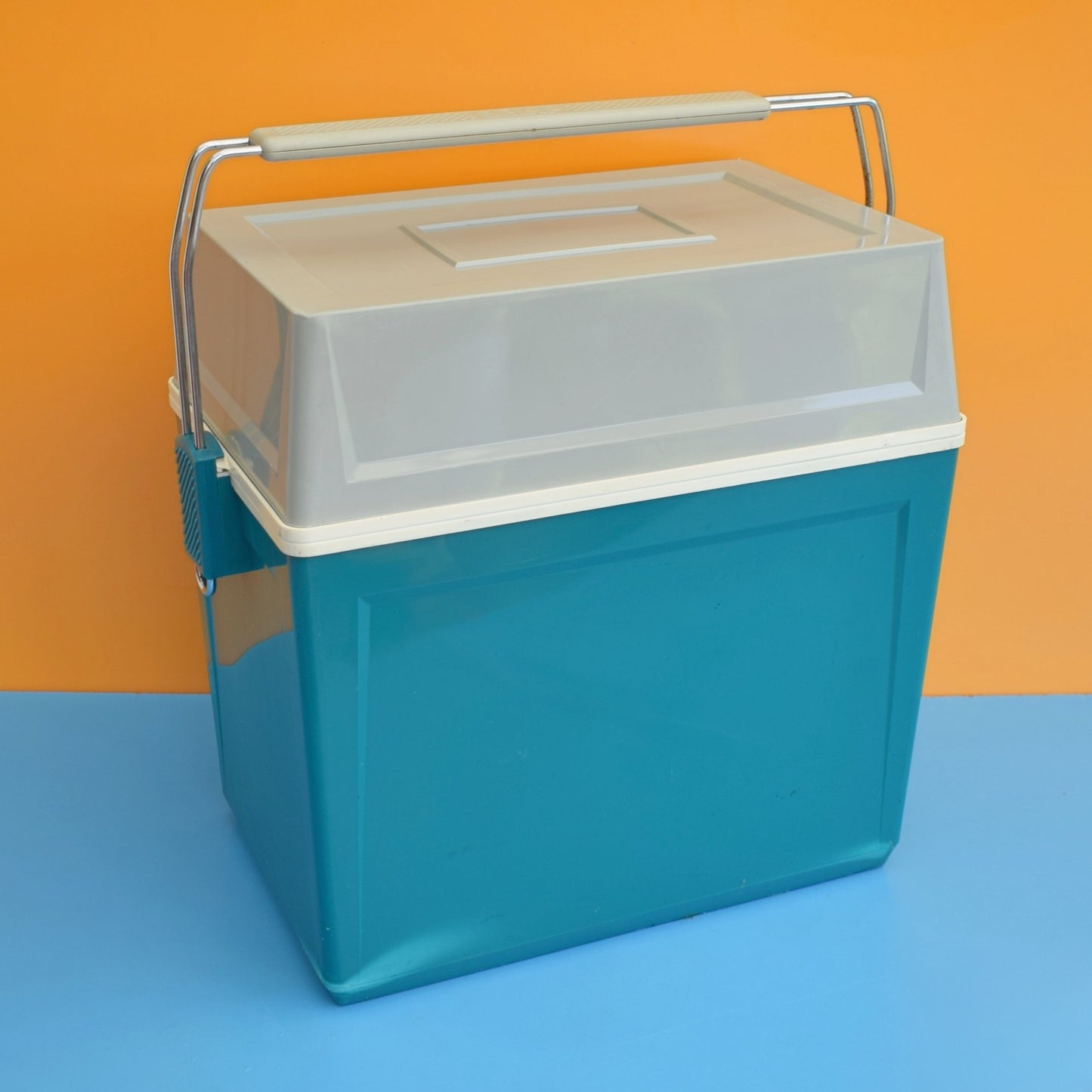Vintage 1970s Selap Cool box - Teal & Grey