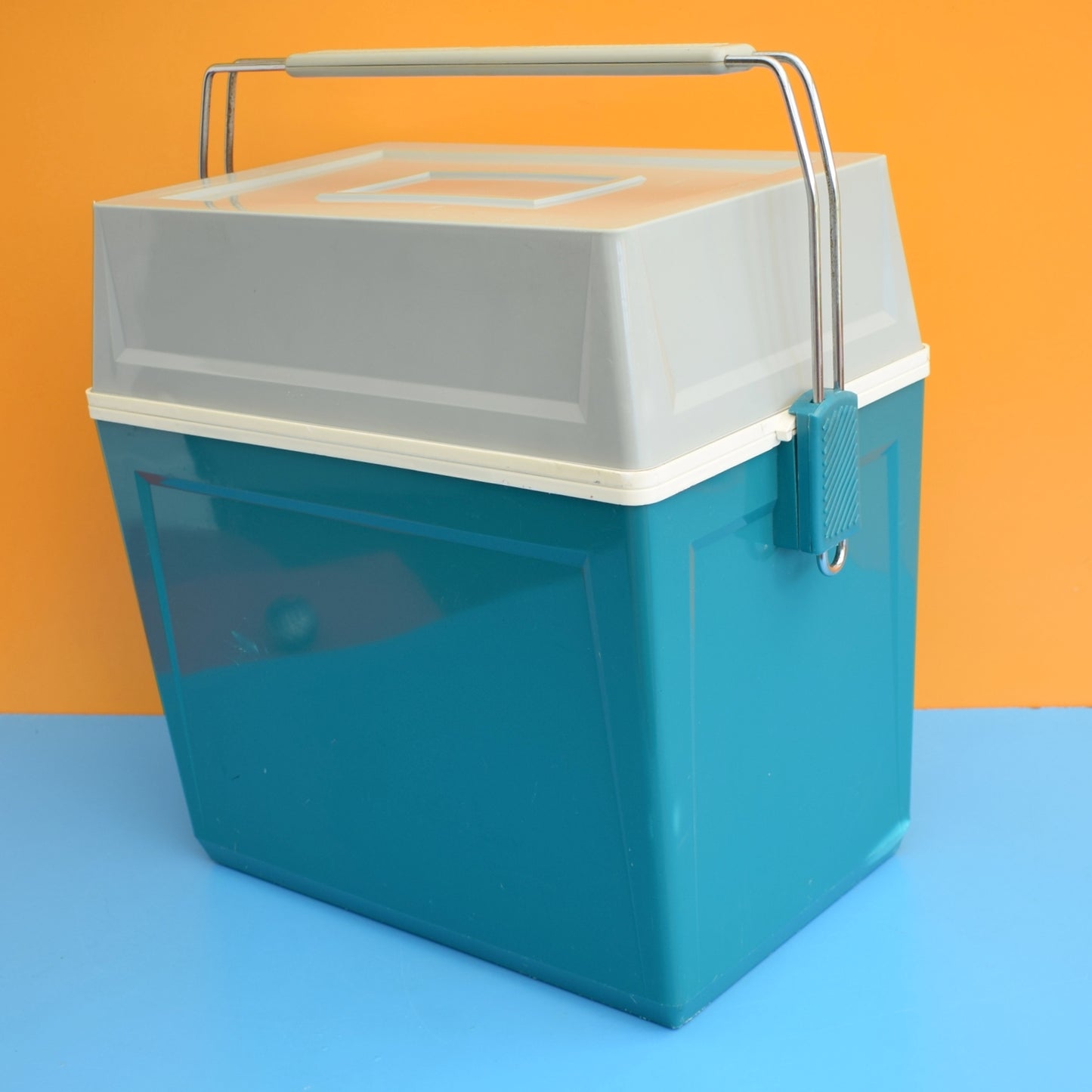 Vintage 1970s Selap Cool box - Teal & Grey