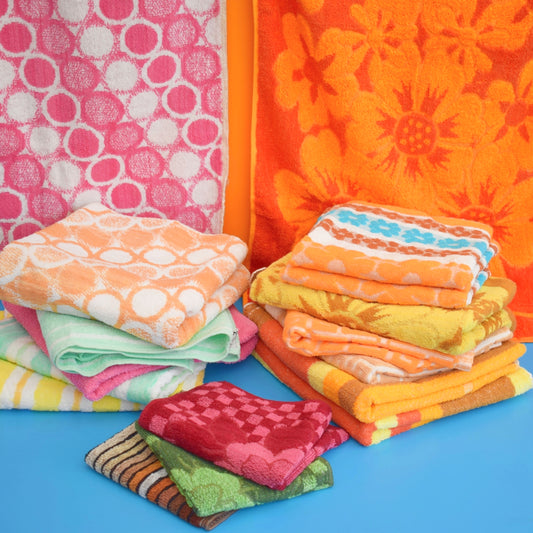 Vintage 1960s Towels - Various Designs / Colours