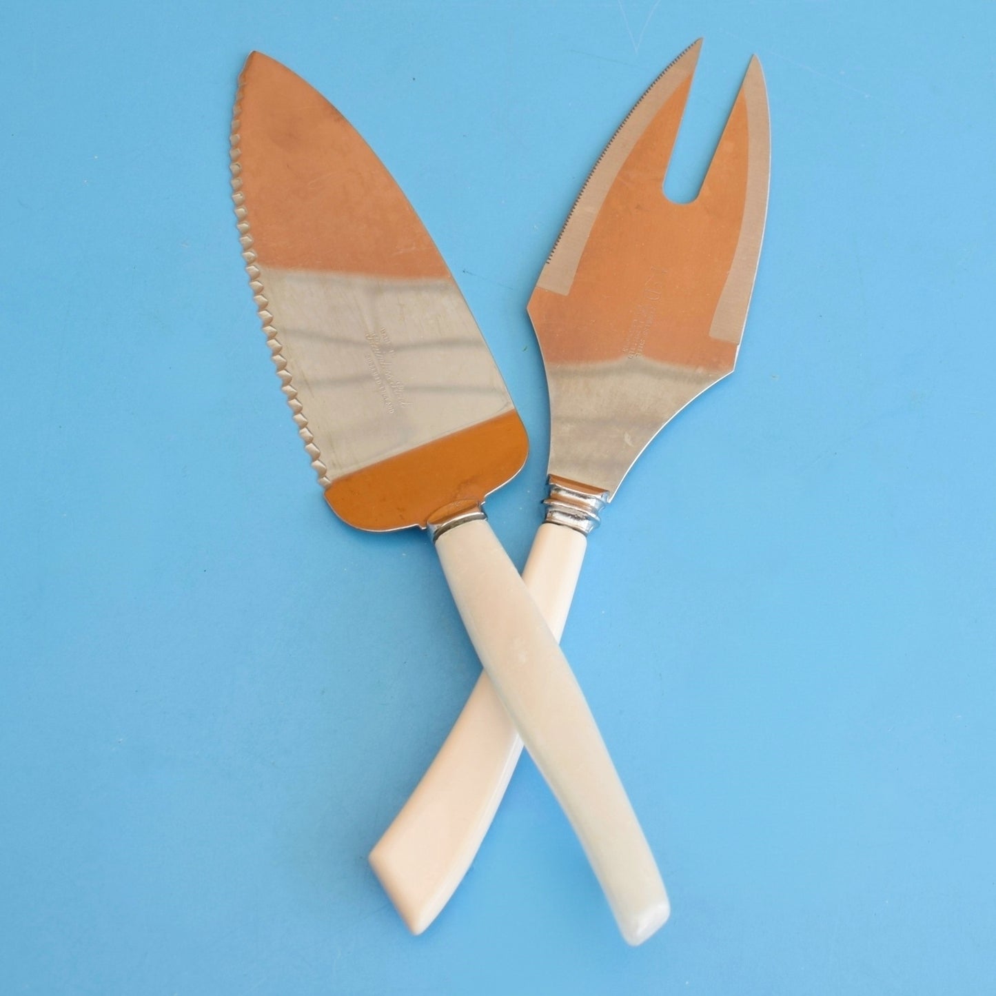 Vintage 1960s Cake Slices - Lucite Plastic Handles - White/ Cream