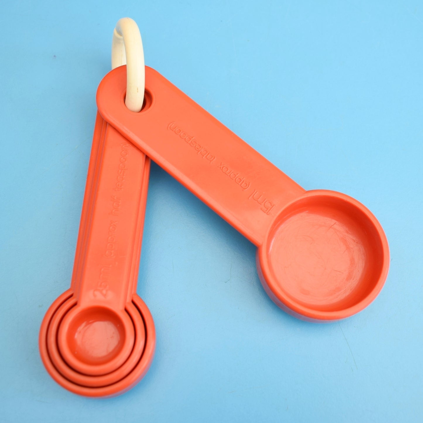 Vintage 1980s Plastic Measuring Spoon Set - Orange