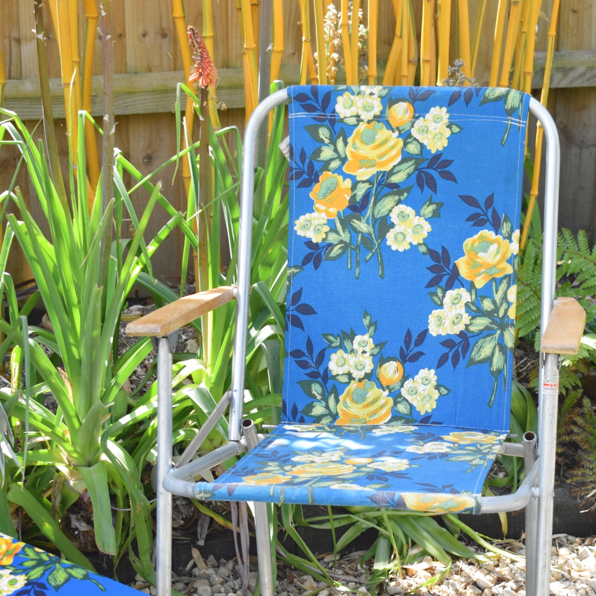 Vintage 1970s Garden Sun Lounger & Folding Chair - Blue & Yellow Rose Print by Vintage