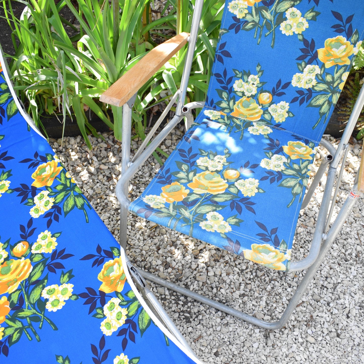 Vintage 1970s Garden Sun Lounger & Folding Chair - Blue & Yellow Rose Print by Vintage