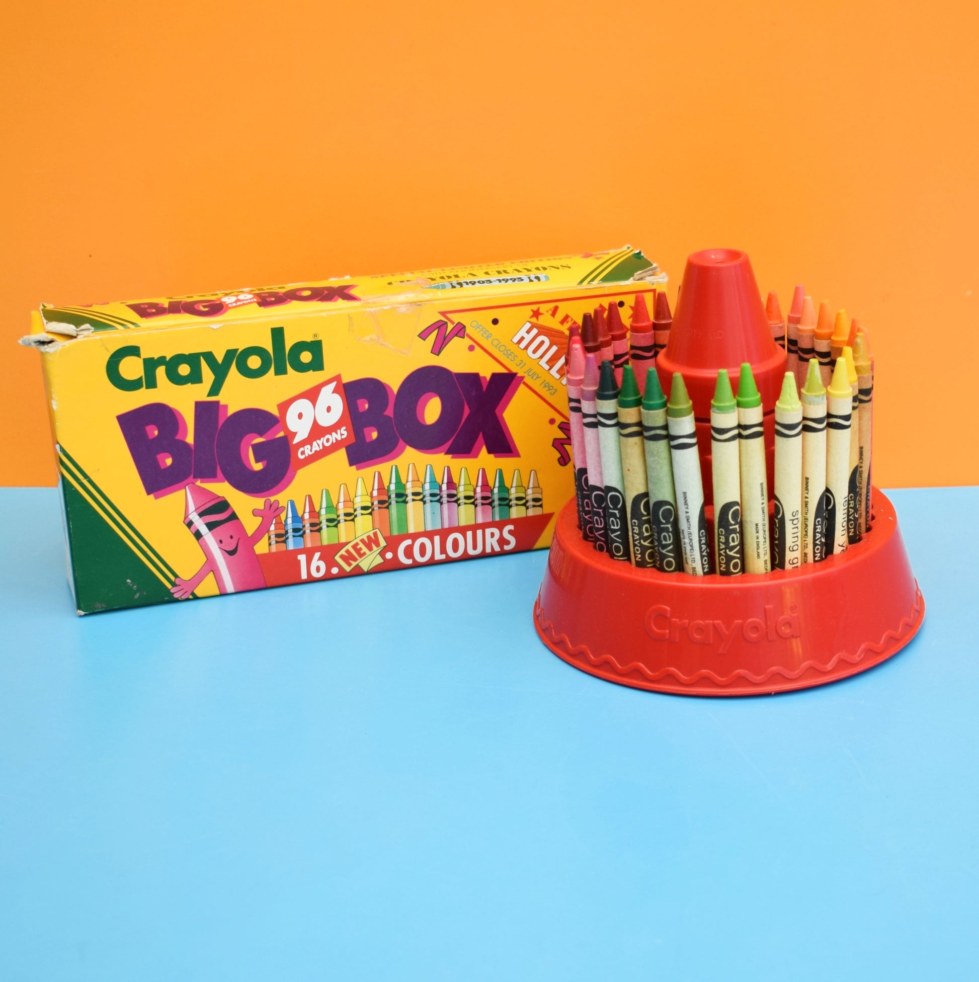 Vintage 1990s Crayola Wax Crayons - Boxed, Retired & Unnamed Colours / Stand by Vintage