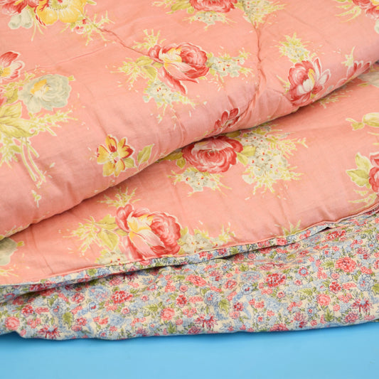 Vintage 1950s Pretty Homemade Eiderdown - Pink Roses - Small Single