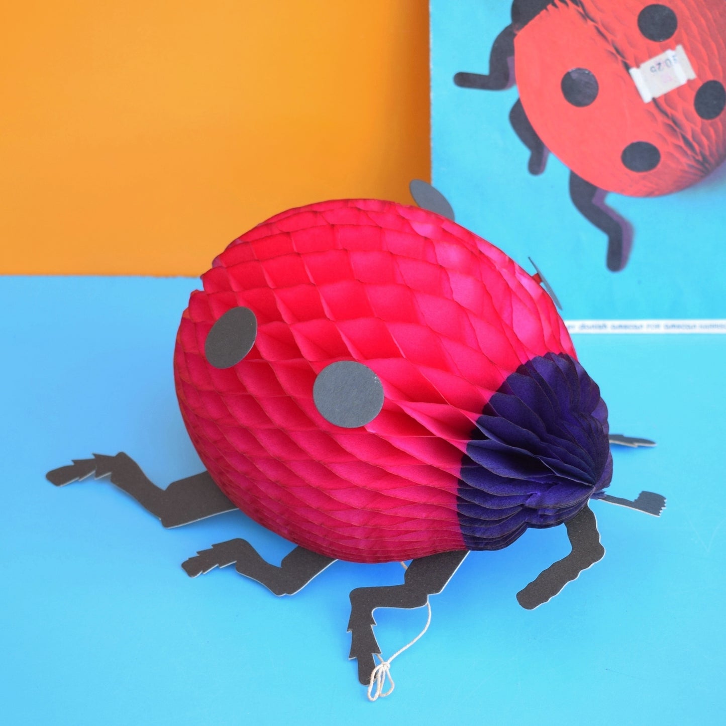 Vintage 1970s Honeycomb Bee / Ladybird - Denmark- Large