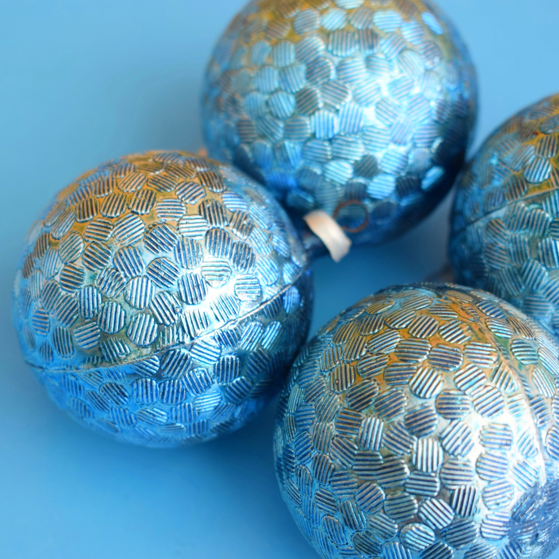 Vintage 1970s Textured Christmas Baubles - Shatterproof - Turquoise x4 by Pineapple Retro