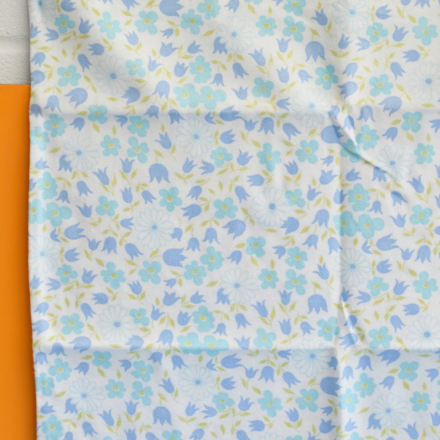 Vintage 1970s Pillowcase Pair - Flowers - Blue