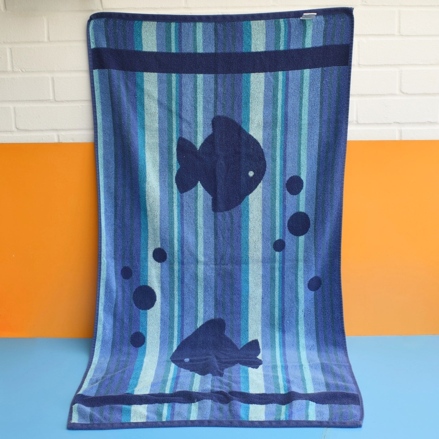 Vintage 1980s Bath Towel - Fish Design - 2 Colours